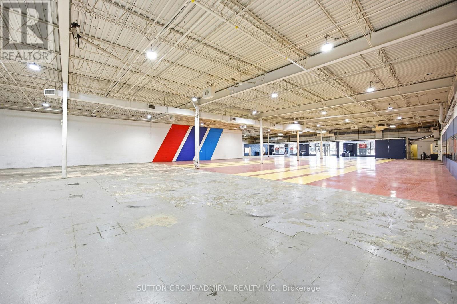 1017 Finch Avenue W, Toronto, Ontario M3J 2C7 - Photo 16 - W12518400