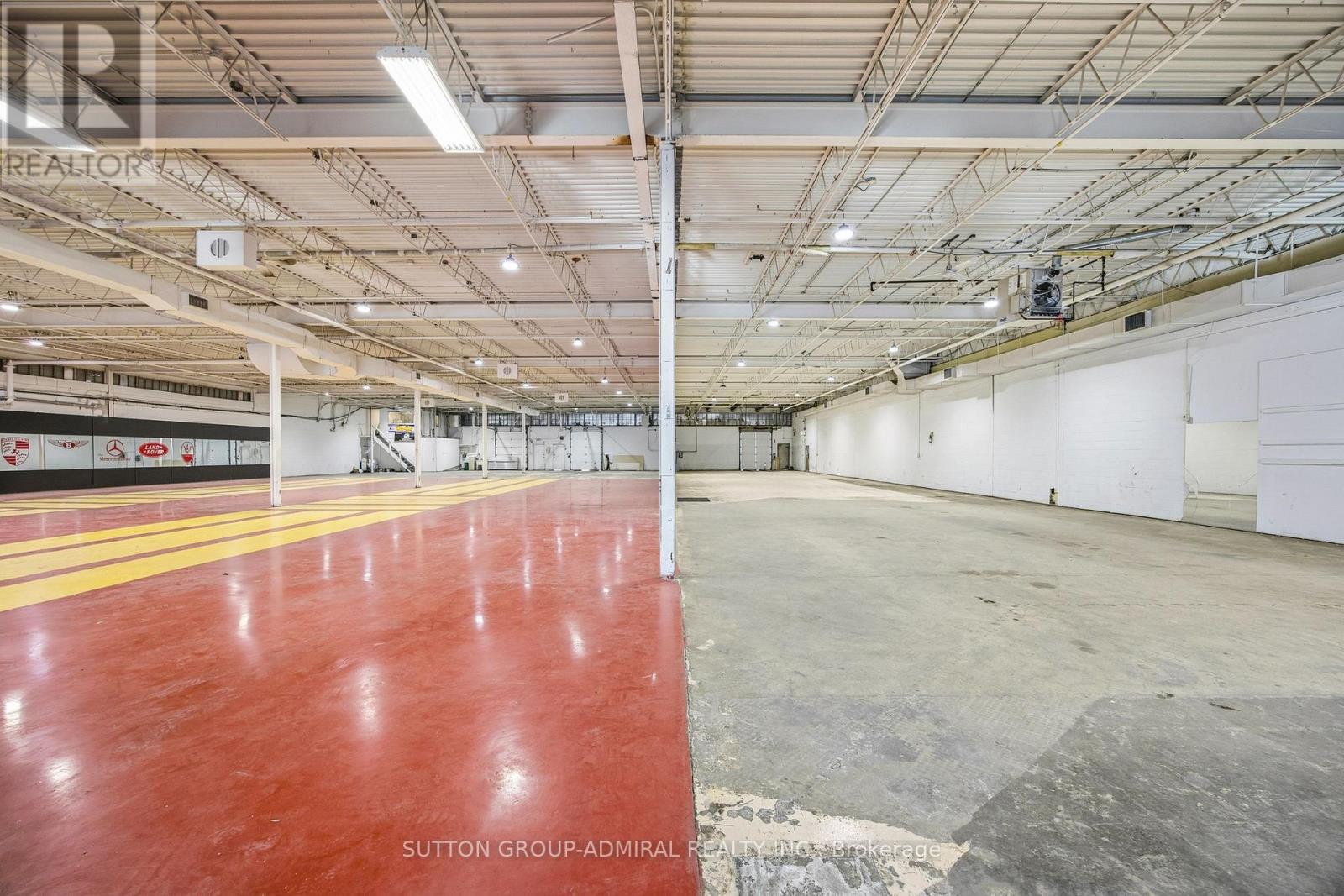 1017 Finch Avenue W, Toronto, Ontario M3J 2C7 - Photo 18 - W12518400