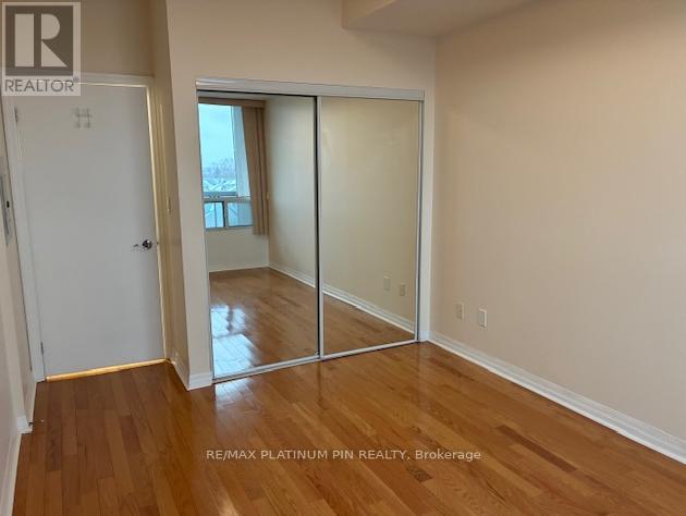 501 - 1359 Rathburn Road E, Mississauga, Ontario  L4W 5P7 - Photo 10 - W12614948