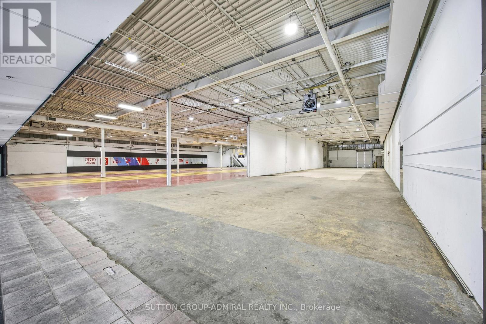 1017 Finch Avenue W, Toronto, Ontario M3J 2C7 - Photo 20 - W12518400