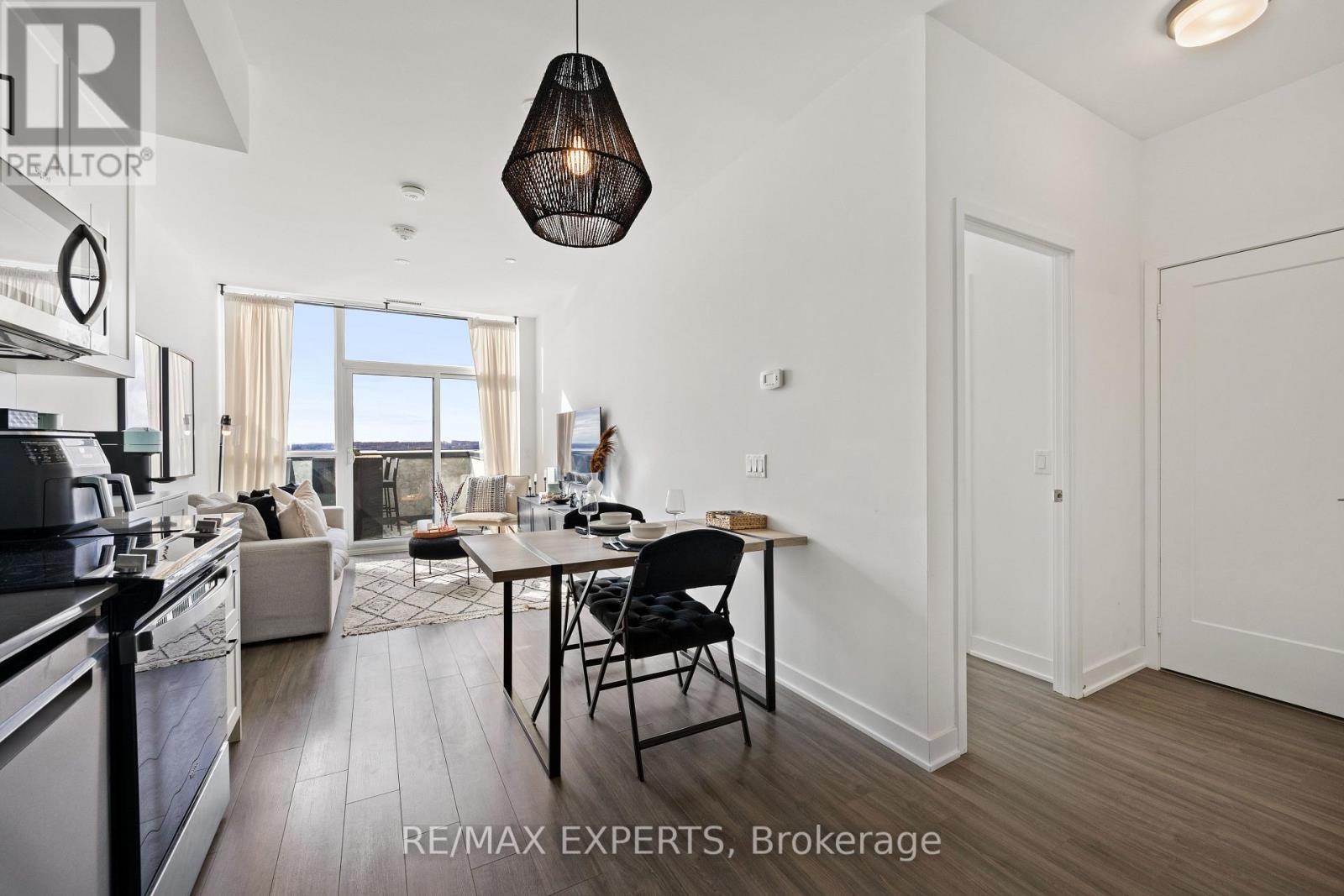 707 - 681 Yonge Street, Barrie, Ontario  L4N 4E8 - Photo 2 - S12615000