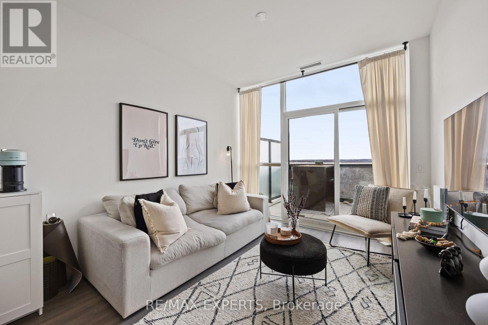 707 - 681 Yonge Street, Barrie, Ontario  L4N 4E8 - Photo 4 - S12615000