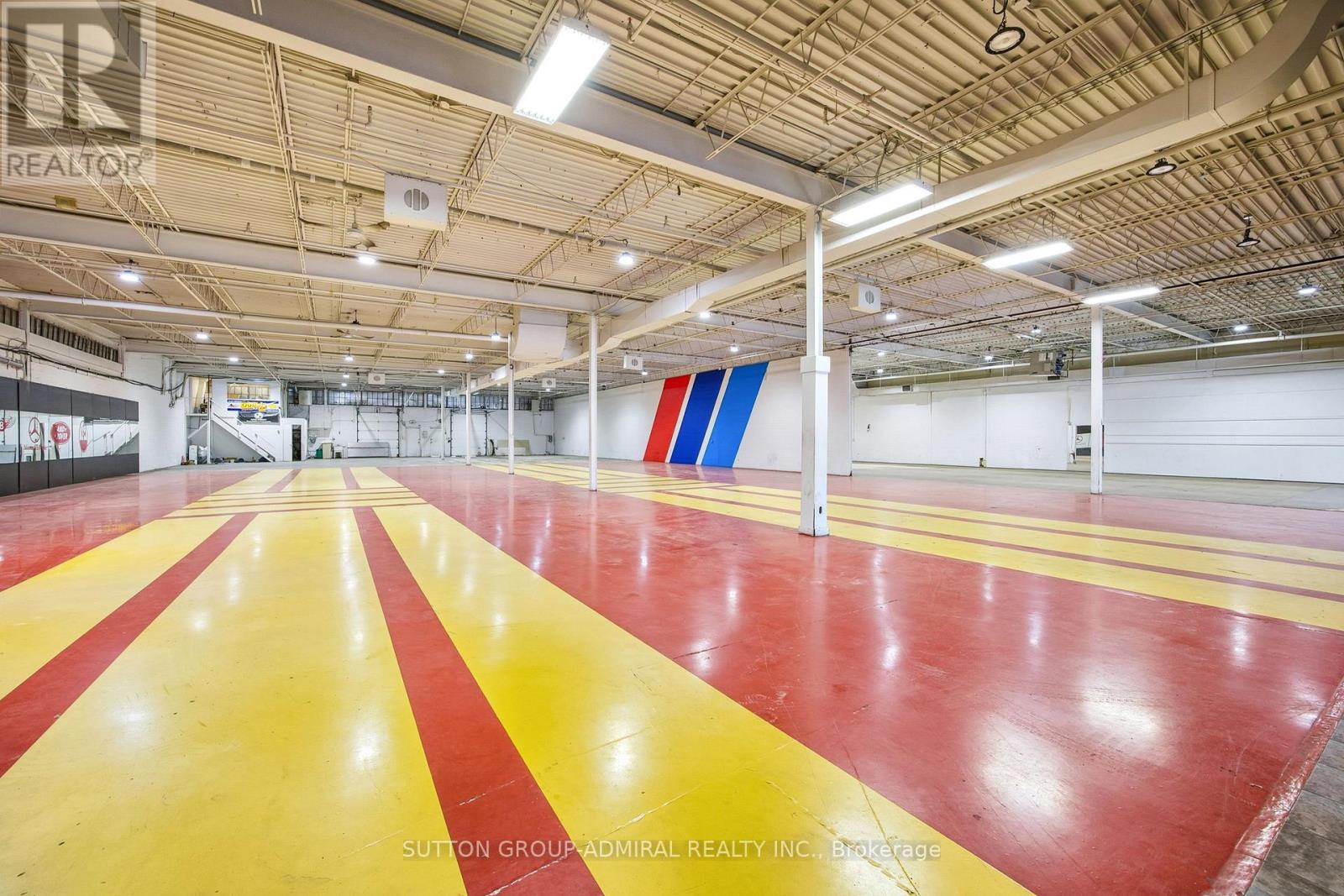 1017 Finch Avenue W, Toronto, Ontario M3J 2C7 - Photo 12 - W12518400