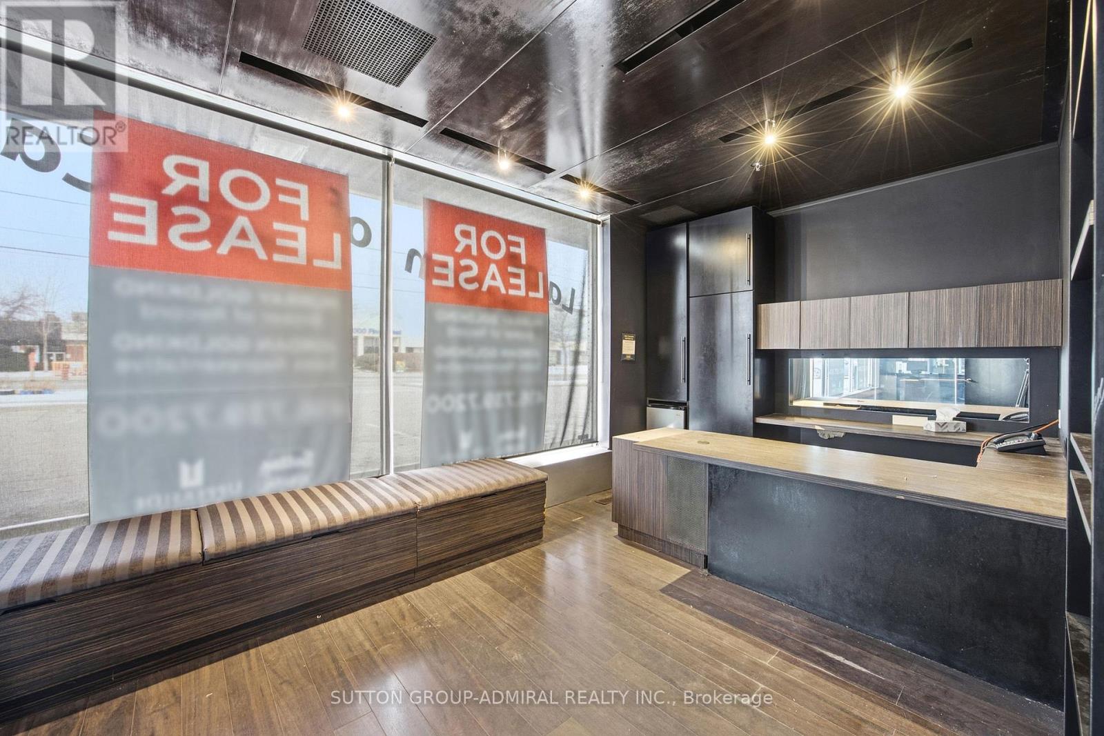 1017 Finch Avenue W, Toronto, Ontario M3J 2C7 - Photo 9 - W12518400