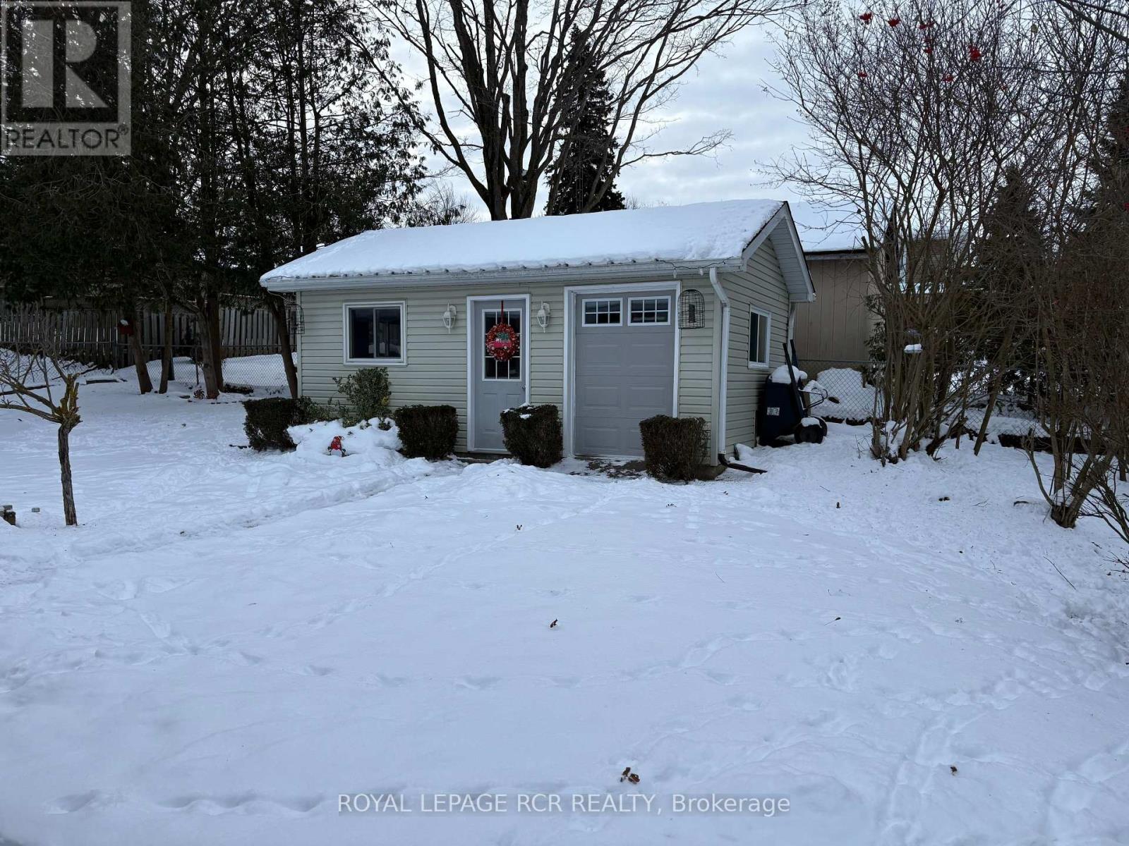 127 Jane Street, Shelburne, Ontario  L9V 2W6 - Photo 2 - X12380395