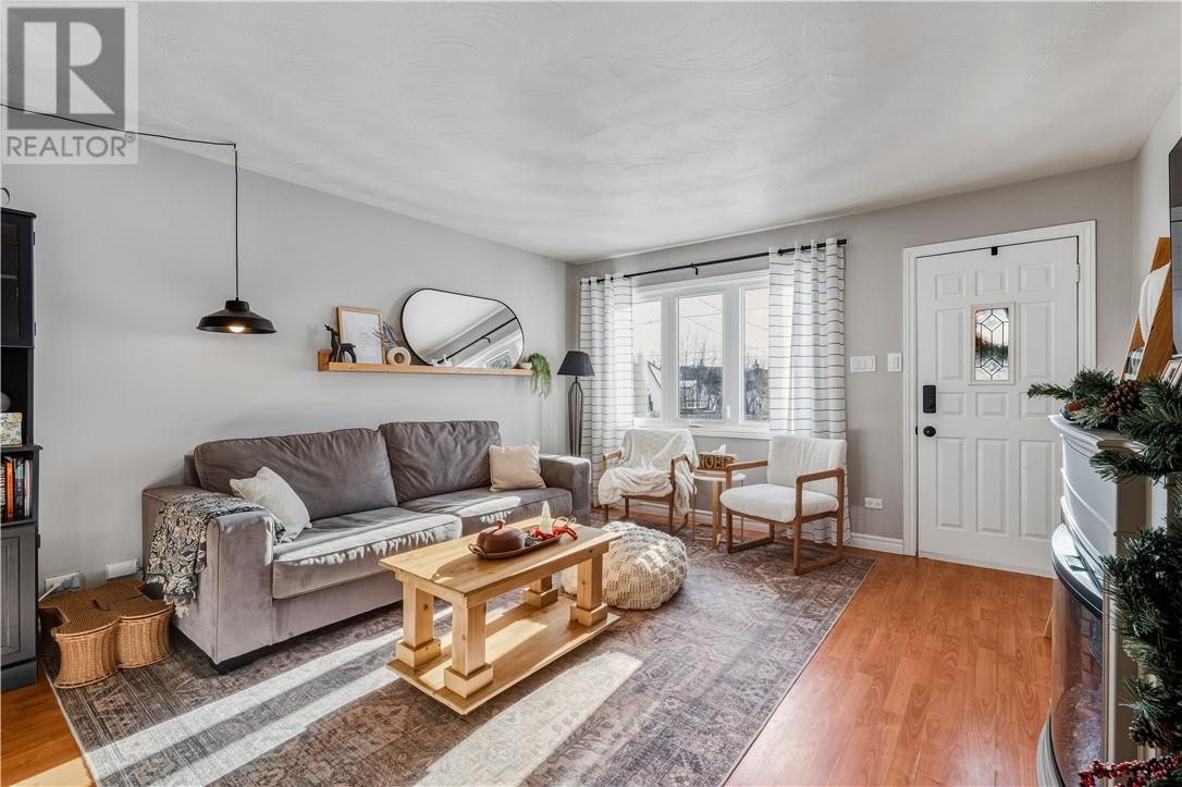 374 Mclean Street, Greater Sudbury, Ontario  P3A 1V3 - Photo 3 - 2125885