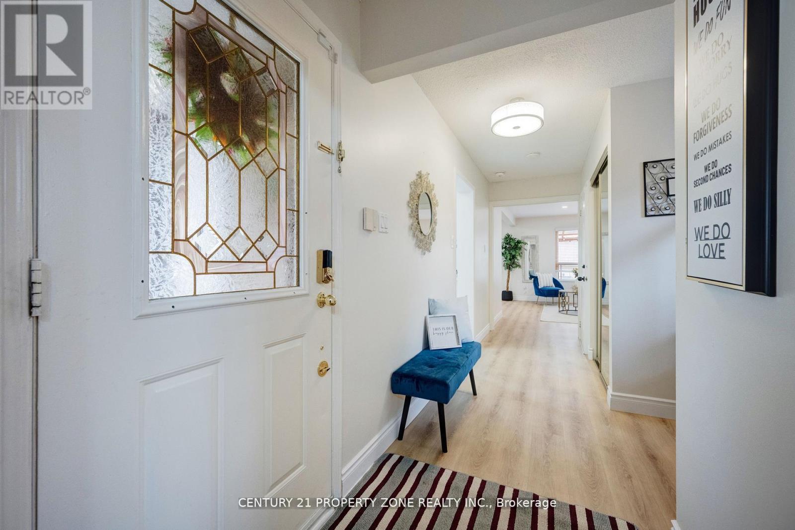 2 Cortez Court, Brampton, Ontario  L6X 3Z4 - Photo 8 - W12615006