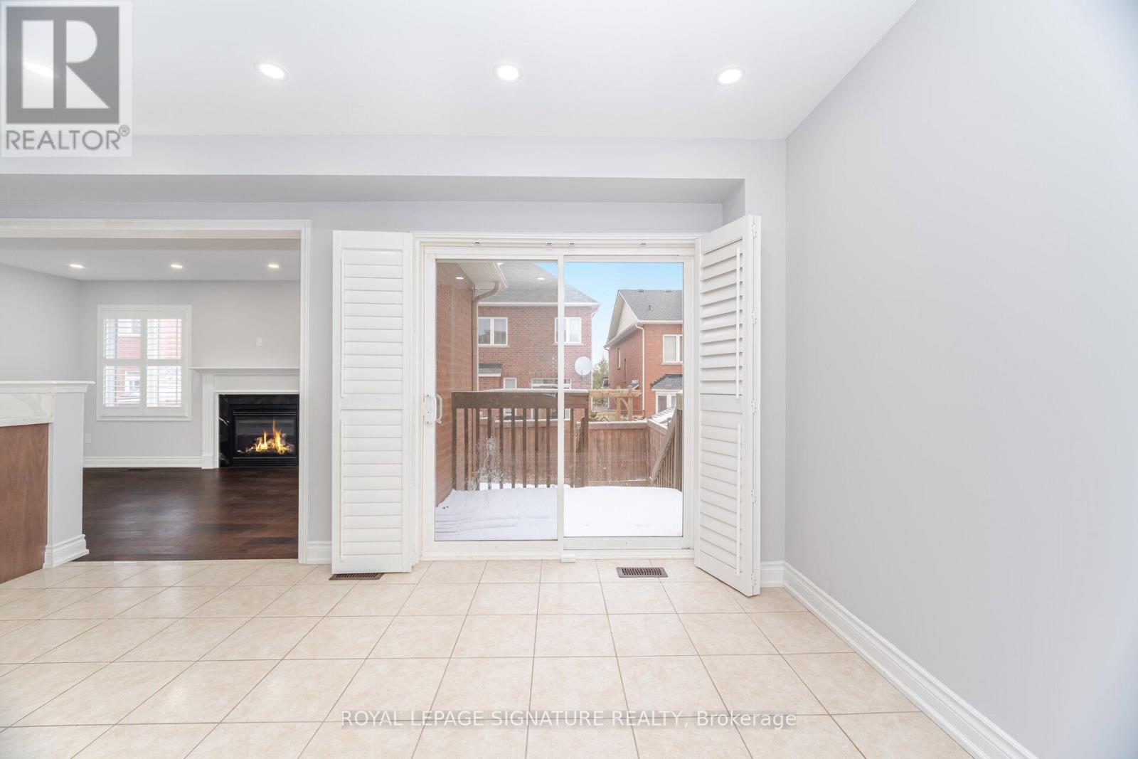 527 Nairn Circle, Milton, Ontario  L9T 8A8 - Photo 16 - W12615034