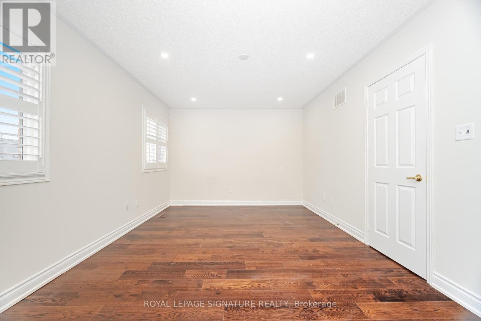 527 Nairn Circle, Milton, Ontario  L9T 8A8 - Photo 27 - W12615034