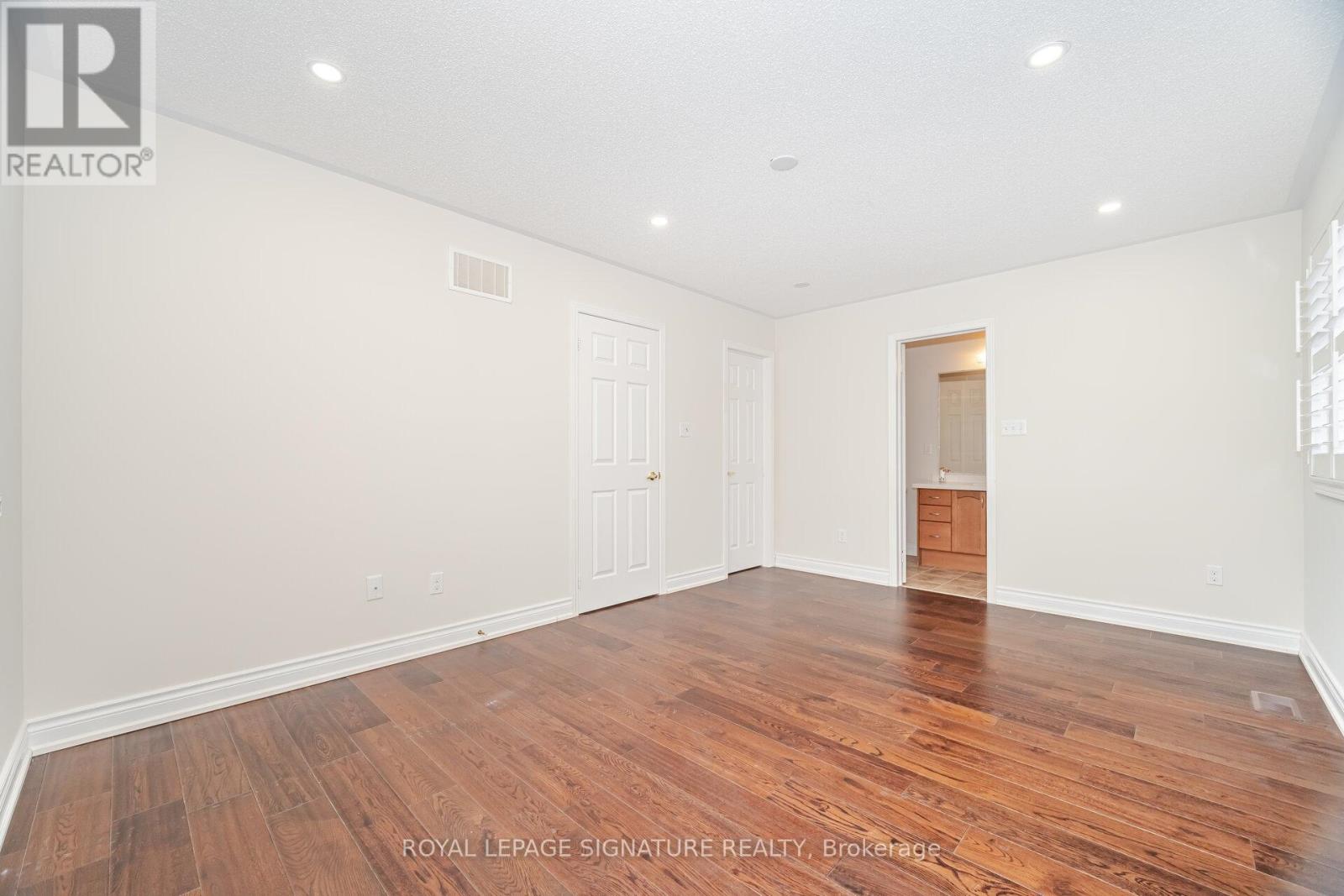 527 Nairn Circle, Milton, Ontario  L9T 8A8 - Photo 28 - W12615034