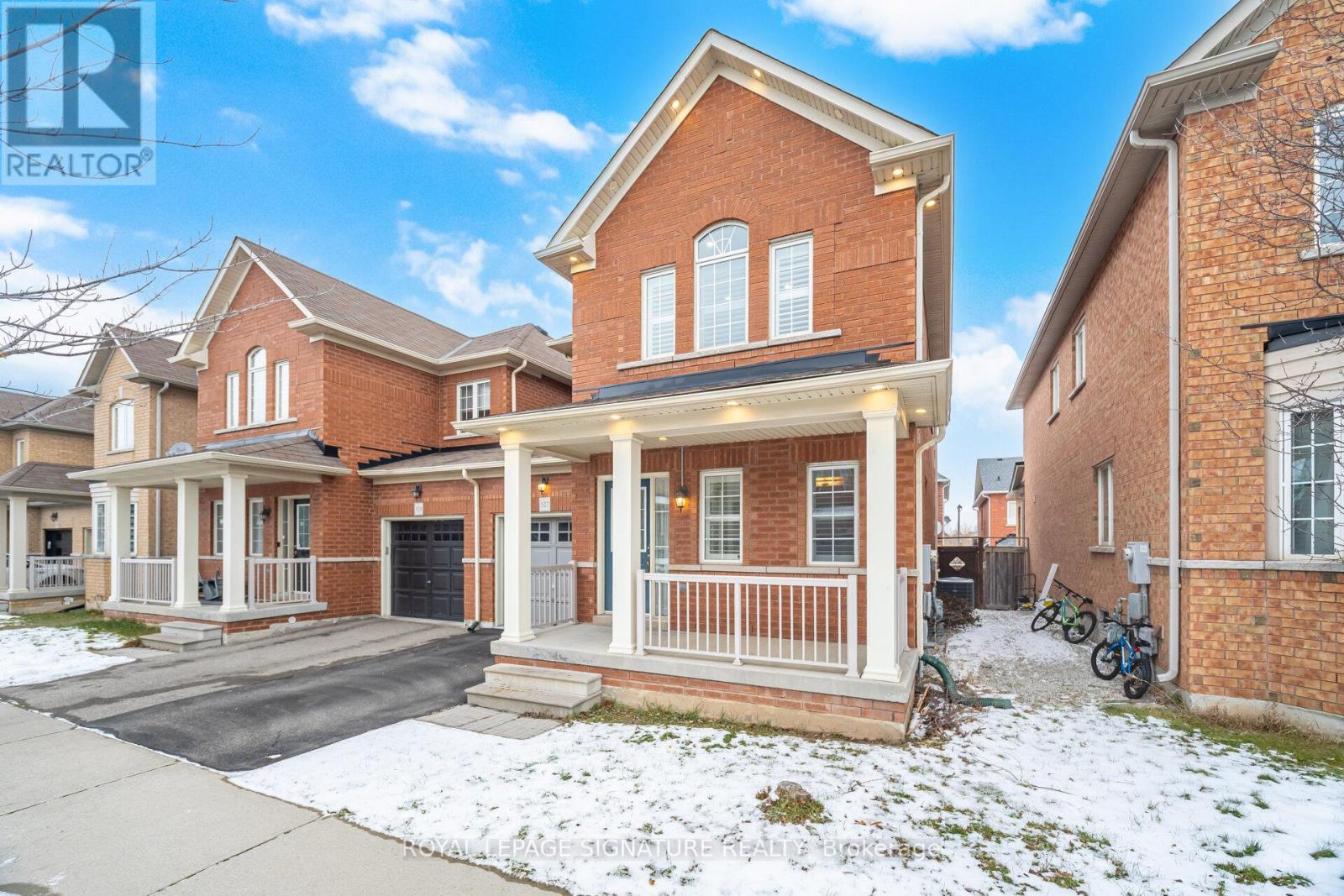 527 Nairn Circle, Milton, Ontario  L9T 8A8 - Photo 3 - W12615034