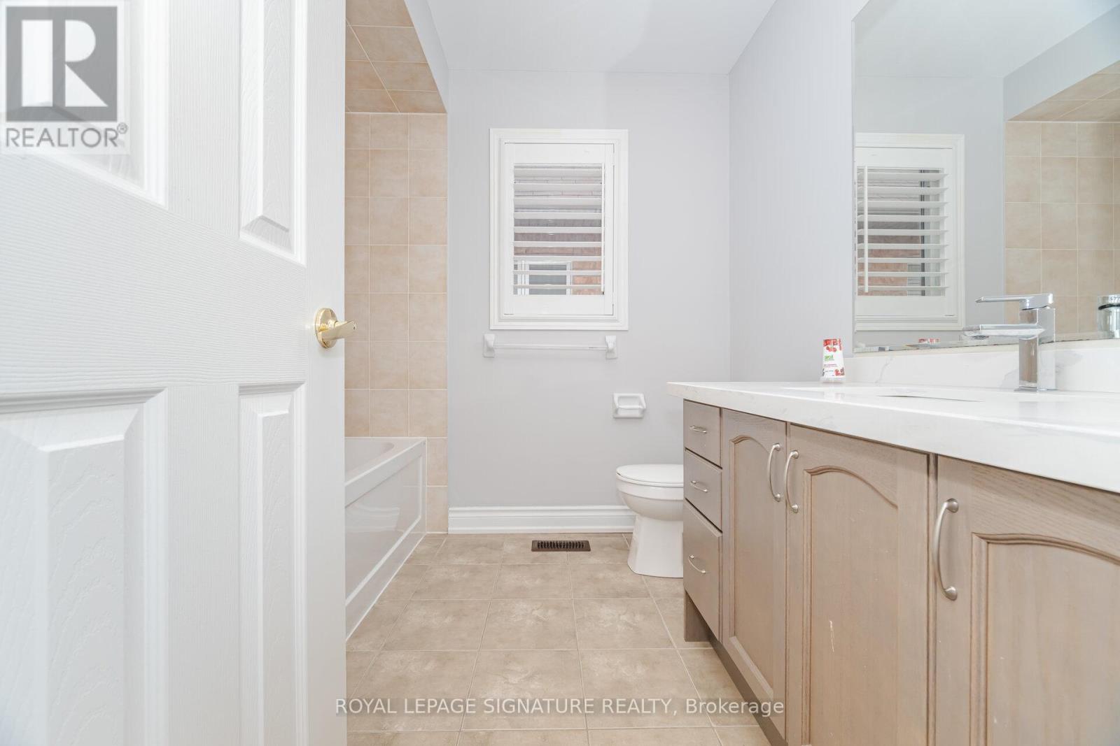 527 Nairn Circle, Milton, Ontario  L9T 8A8 - Photo 35 - W12615034