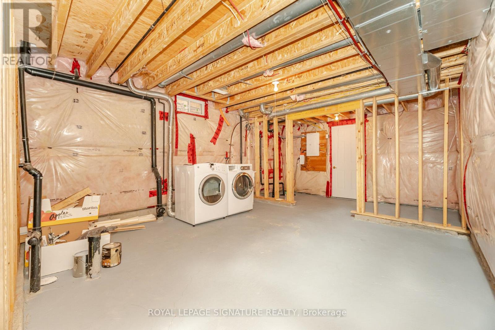 527 Nairn Circle, Milton, Ontario  L9T 8A8 - Photo 40 - W12615034