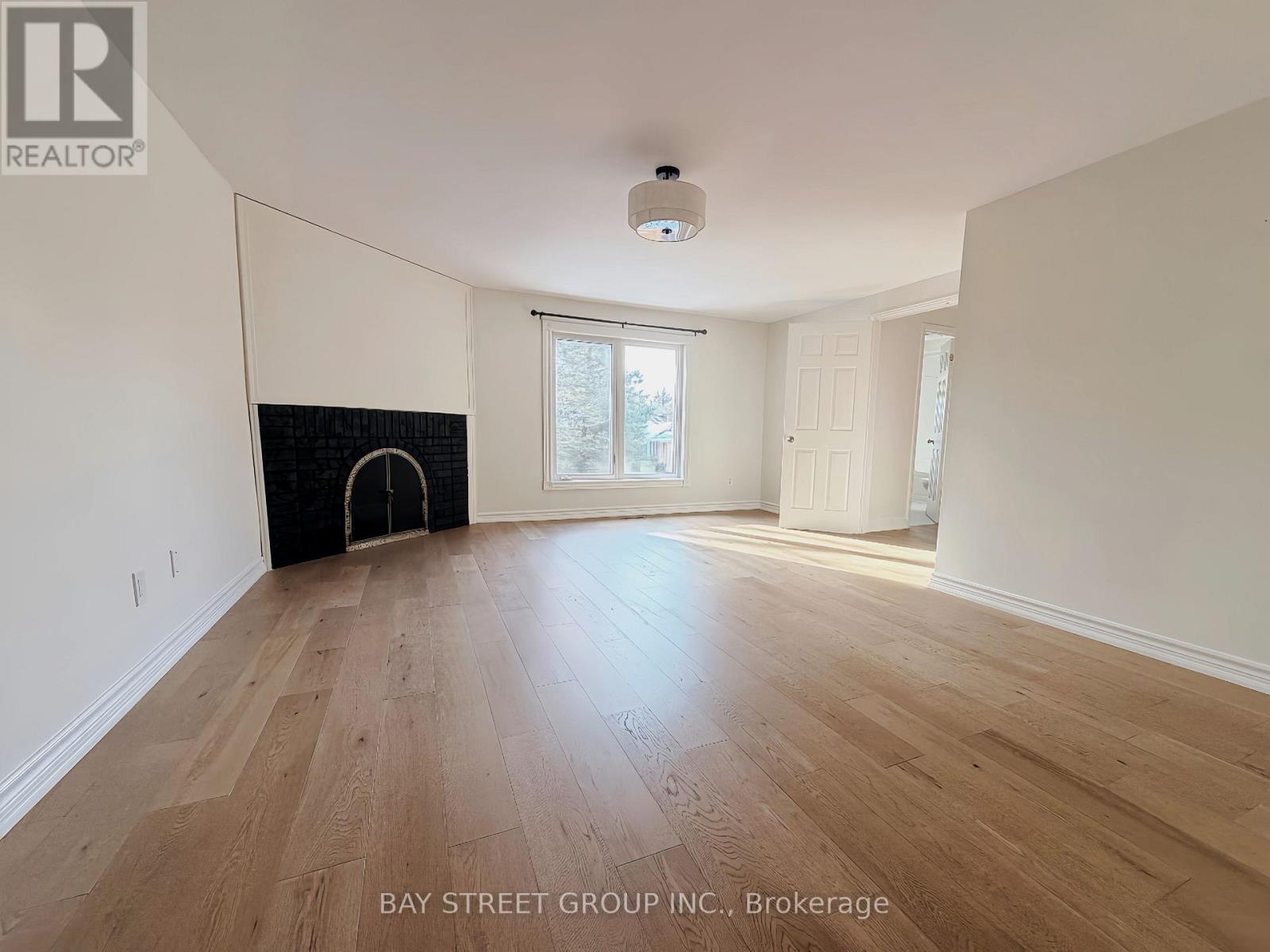 1412 Peerless Court, Oakville, Ontario  L6H 3A4 - Photo 18 - W12615040