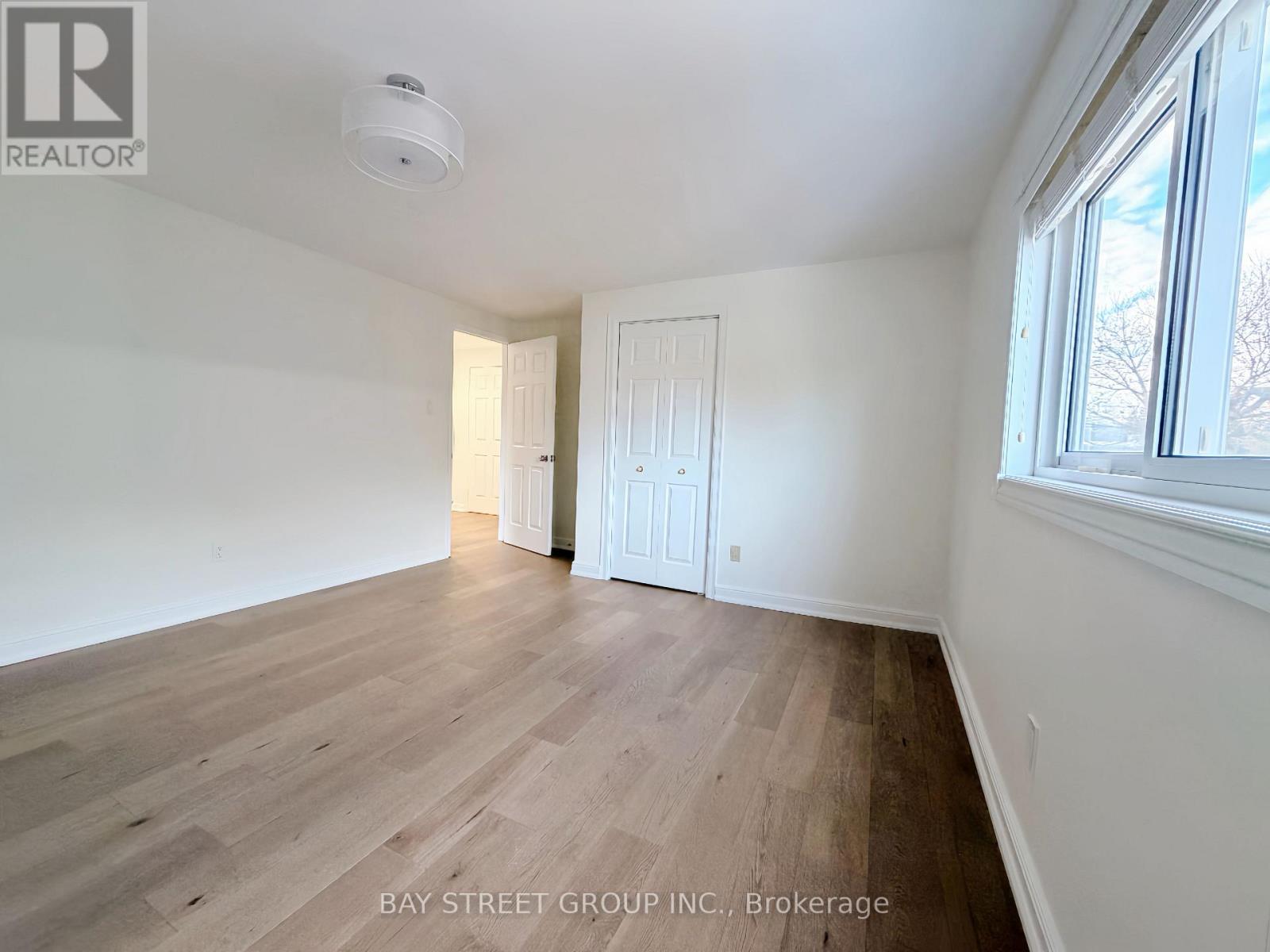 1412 Peerless Court, Oakville, Ontario  L6H 3A4 - Photo 26 - W12615040