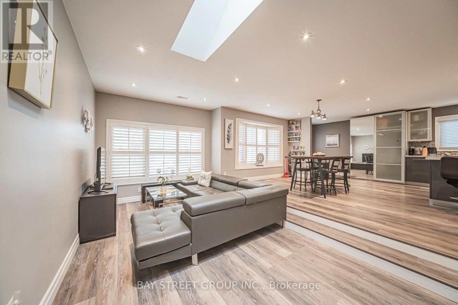 3311 Kings Masting Crescent, Mississauga (Erin Mills), Ontario  L5L 1G5 - Photo 13 - W12615042