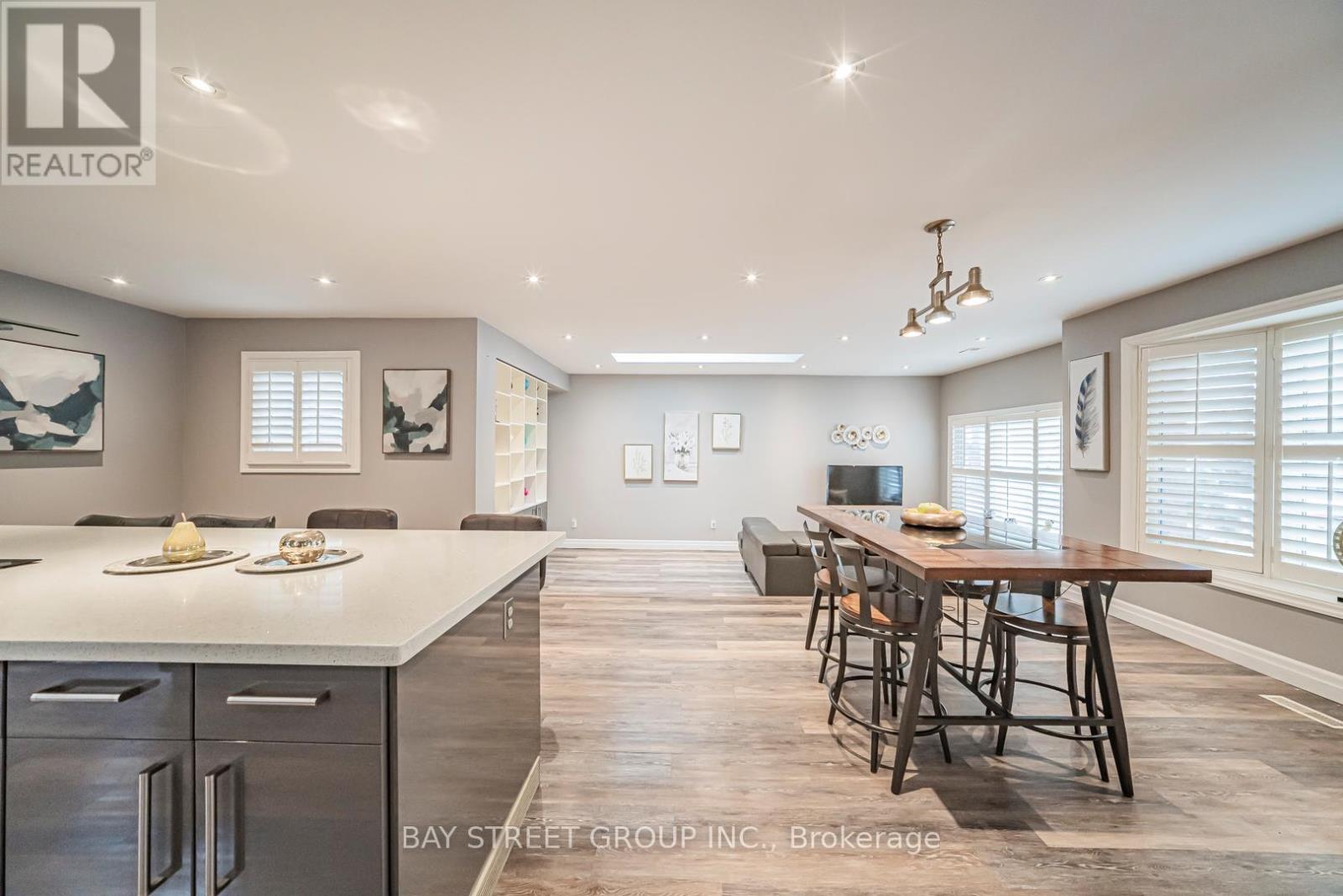 3311 Kings Masting Crescent, Mississauga, Ontario  L5L 1G5 - Photo 4 - W12615042