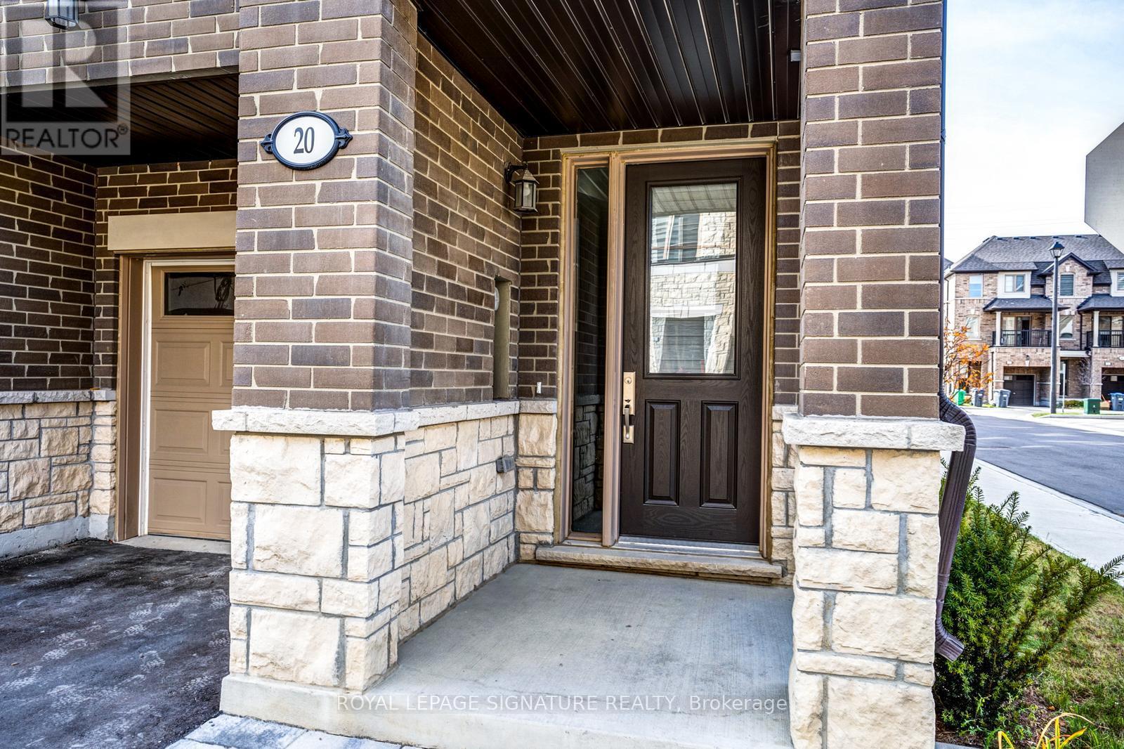 20 Lavinia Road, Brampton, Ontario  L6P 4N8 - Photo 5 - W12615088