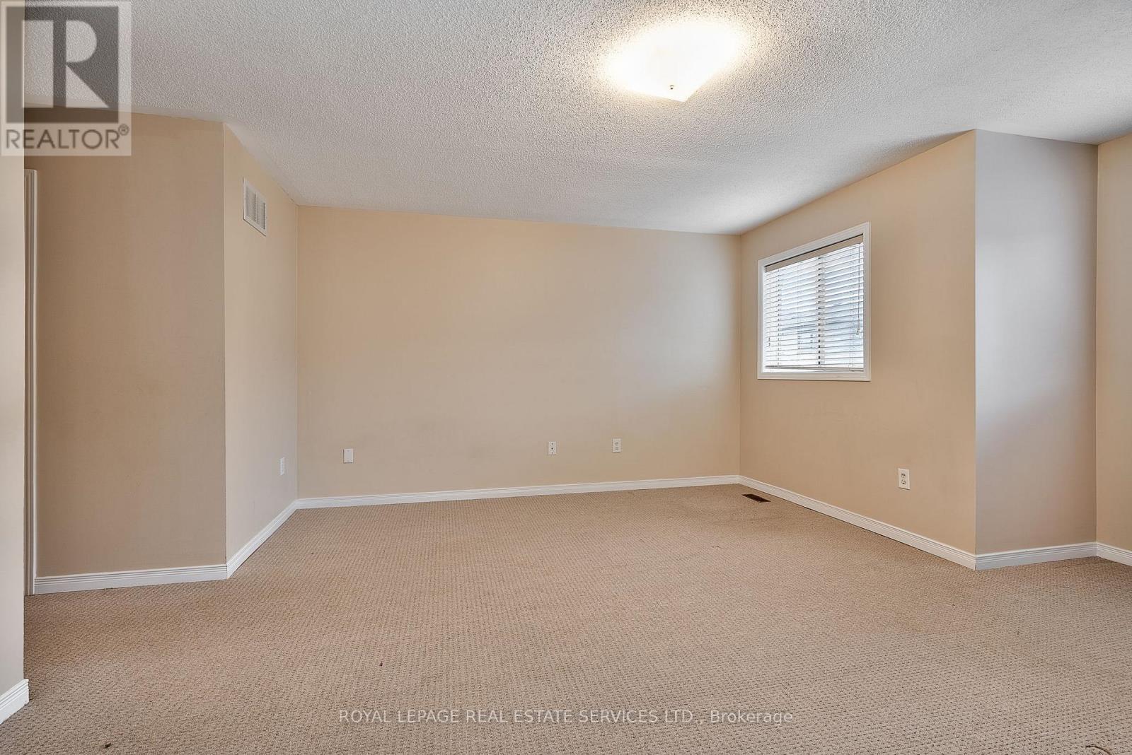 1765 Cobra Crescent, Burlington, Ontario  L7L 7L6 - Photo 15 - W12615132