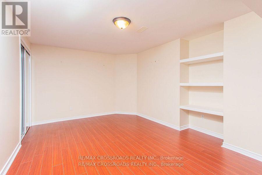 23 River Heights Drive, Brampton, Ontario  L6P 2M9 - Photo 11 - W12615144