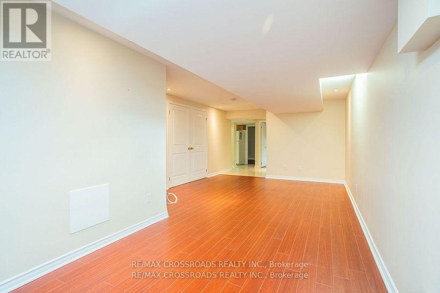 23 River Heights Drive, Brampton, Ontario  L6P 2M9 - Photo 4 - W12615144