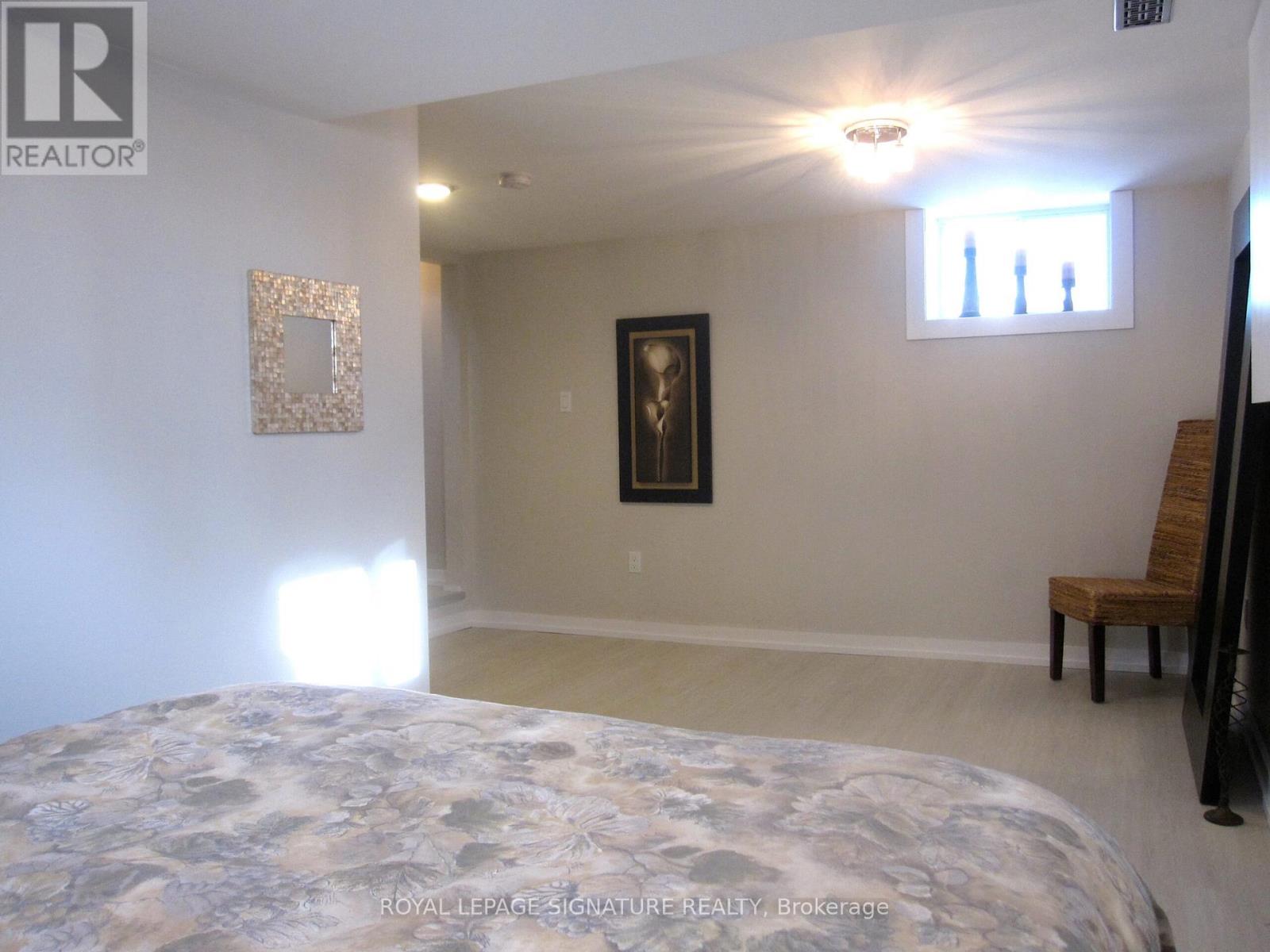 Main & Lower - 597 Curzon Avenue, Mississauga, Ontario  L5G 1P8 - Photo 8 - W12615156