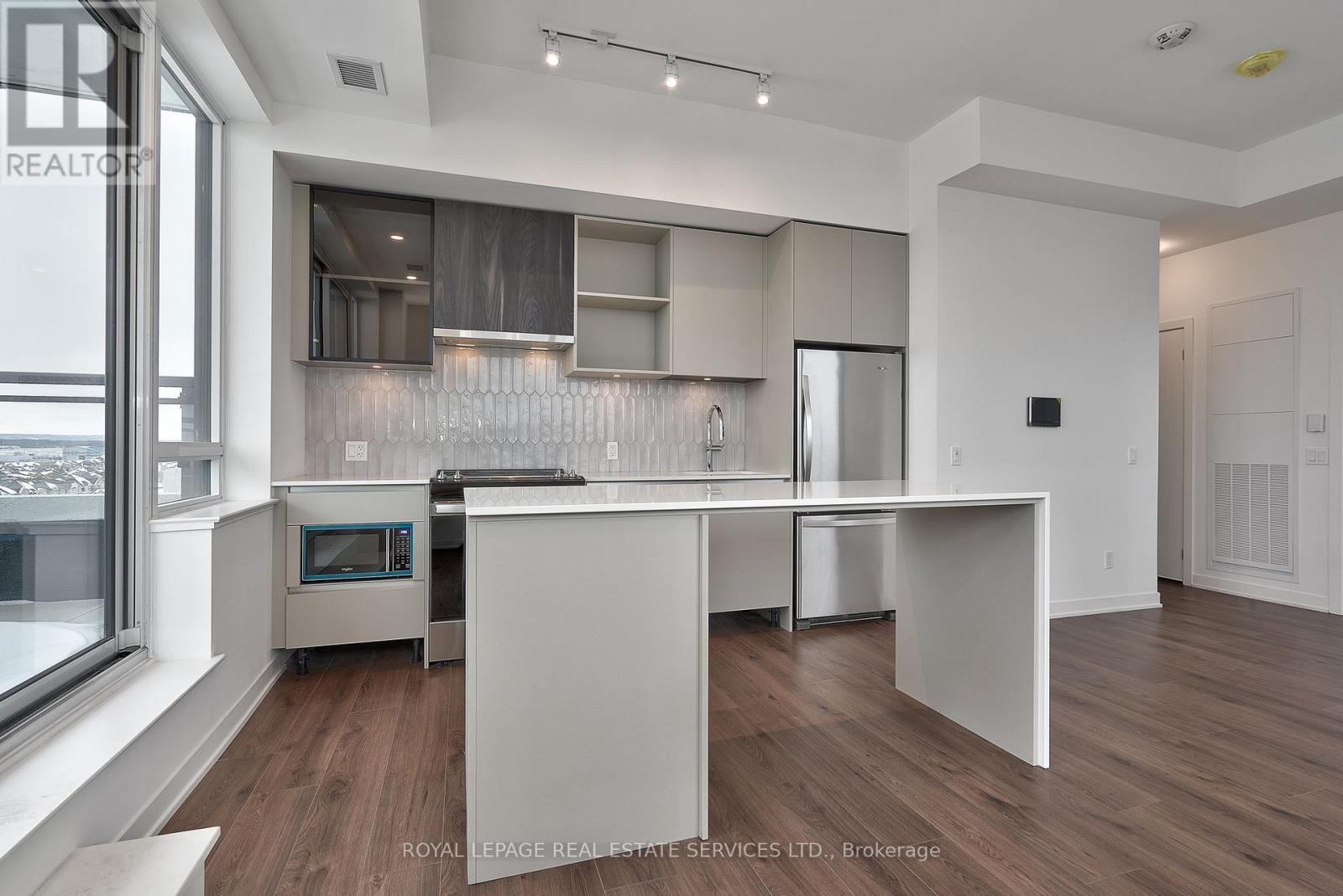 Lph 17 - 405 Dundas Street W, Oakville, Ontario L6M 5P4 - Photo 7 - W12615180