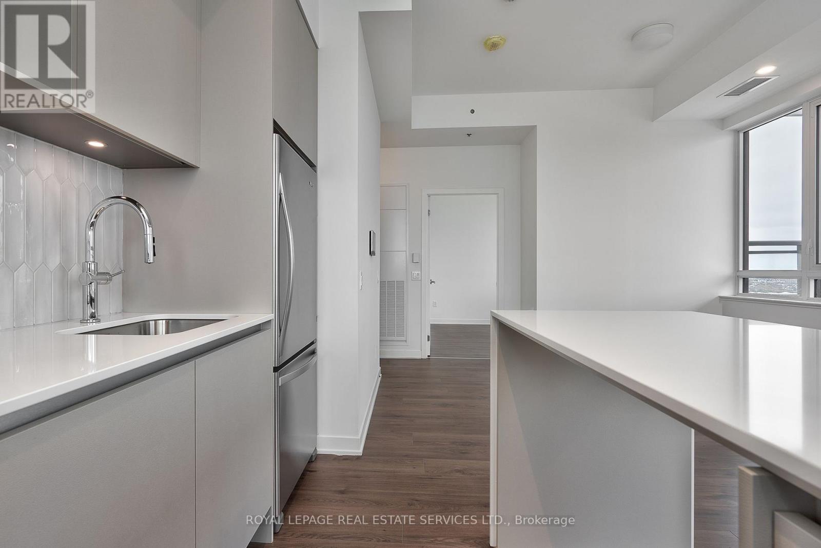 Lph 17 - 405 Dundas Street W, Oakville, Ontario L6M 5P4 - Photo 9 - W12615180