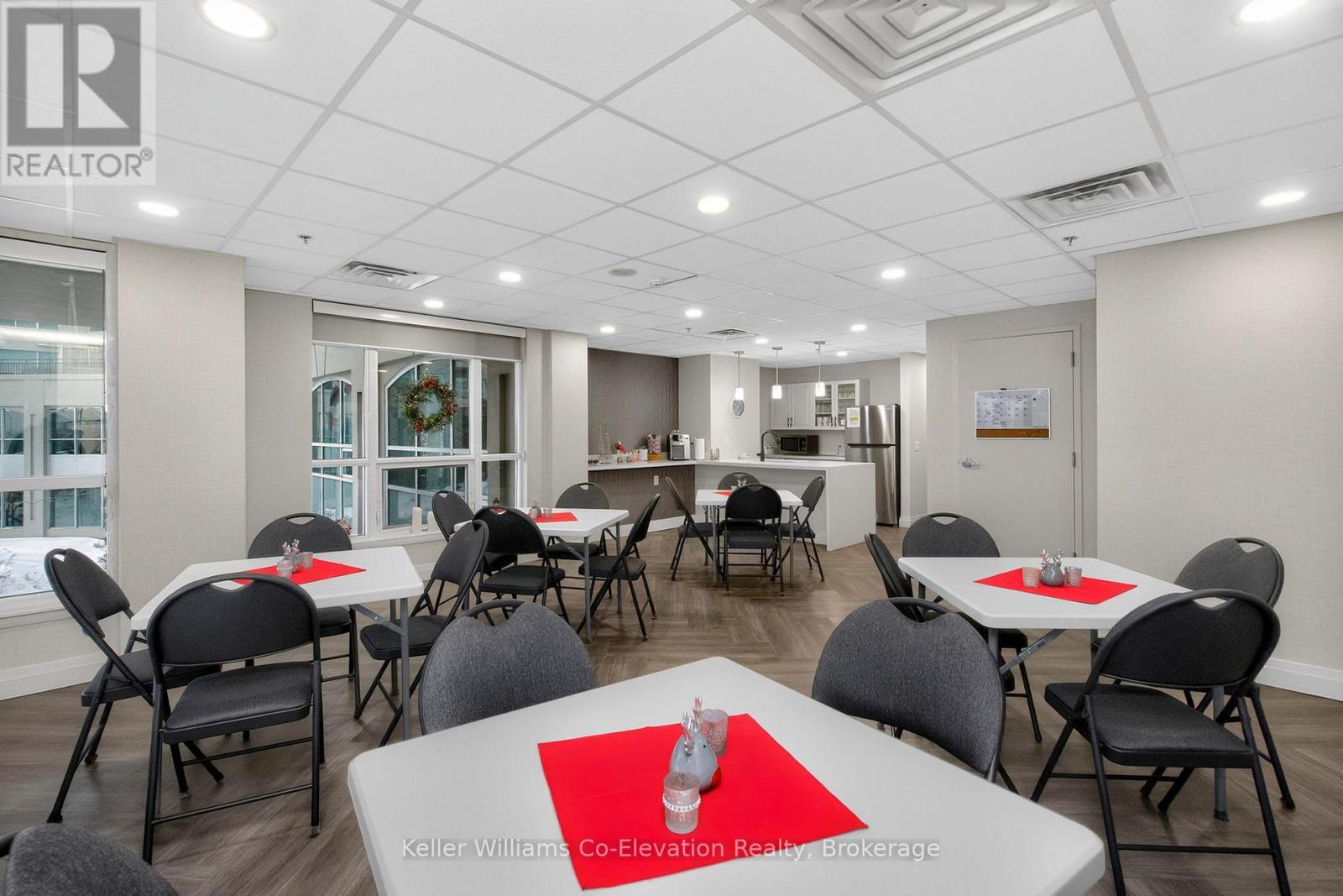 1601 - 6 Toronto St Street, Barrie (City Centre), Ontario L4N 9R2 - Photo 36 - S12615322