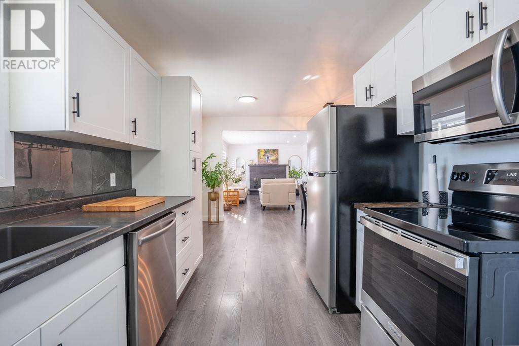 671 North St, Sault Ste. Marie, Ontario P6B 2C1 - Photo 12 - SM253402