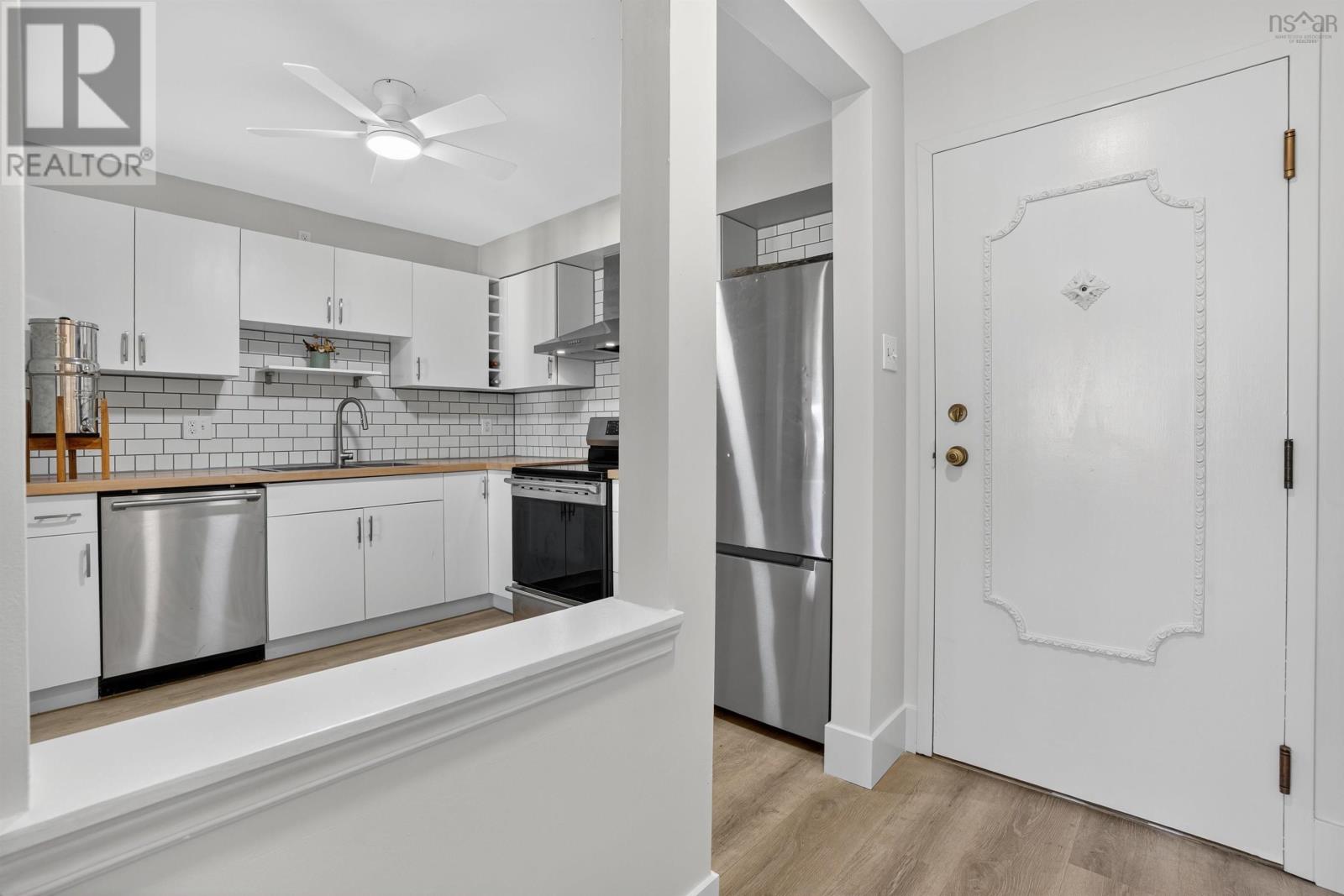 409 87 Kearney Lake Road, Halifax, Nova Scotia  B3M 4H1 - Photo 4 - 202527391