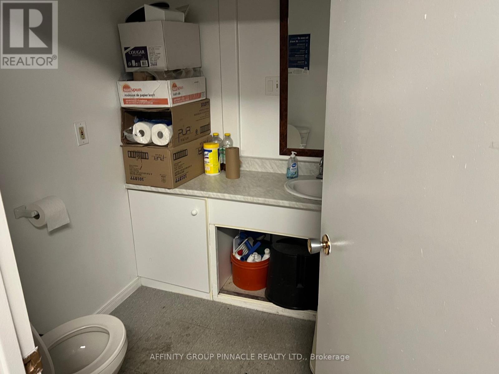 112a - 55 Mary Street, Kawartha Lakes, Ontario  K9V 1V1 - Photo 10 - X12615328