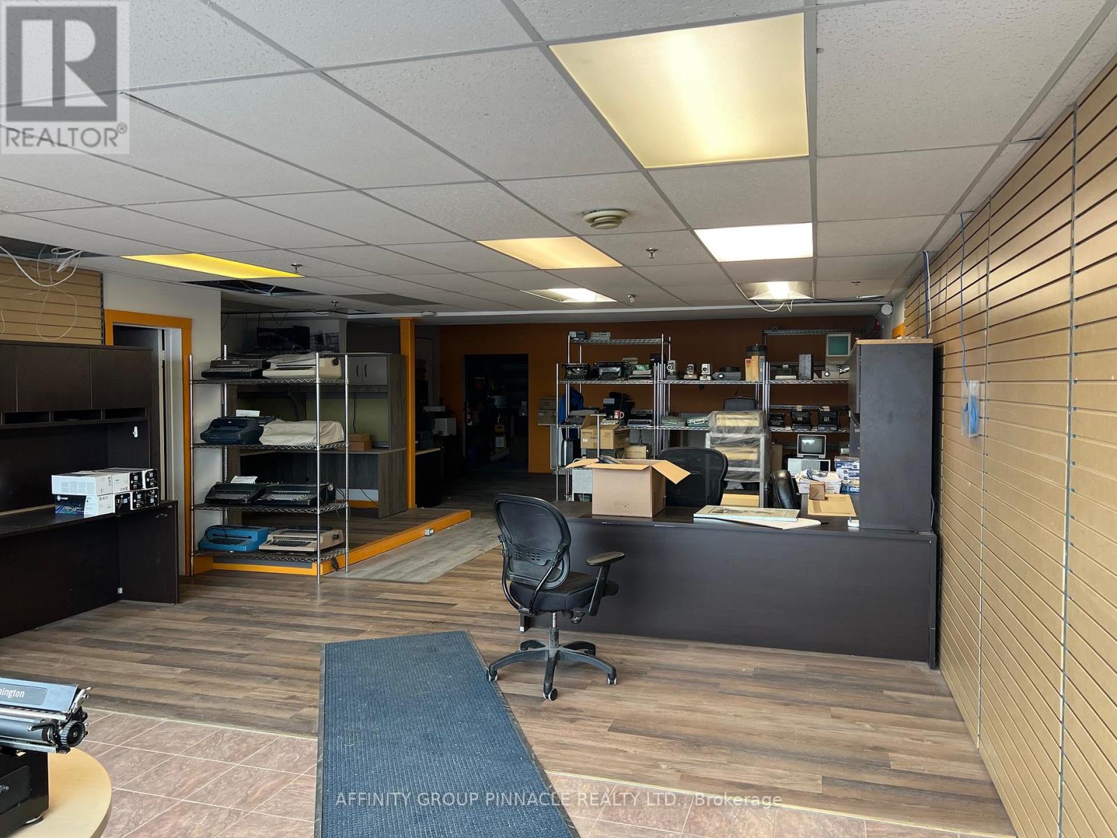 112a - 55 Mary Street, Kawartha Lakes, Ontario  K9V 1V1 - Photo 2 - X12615328