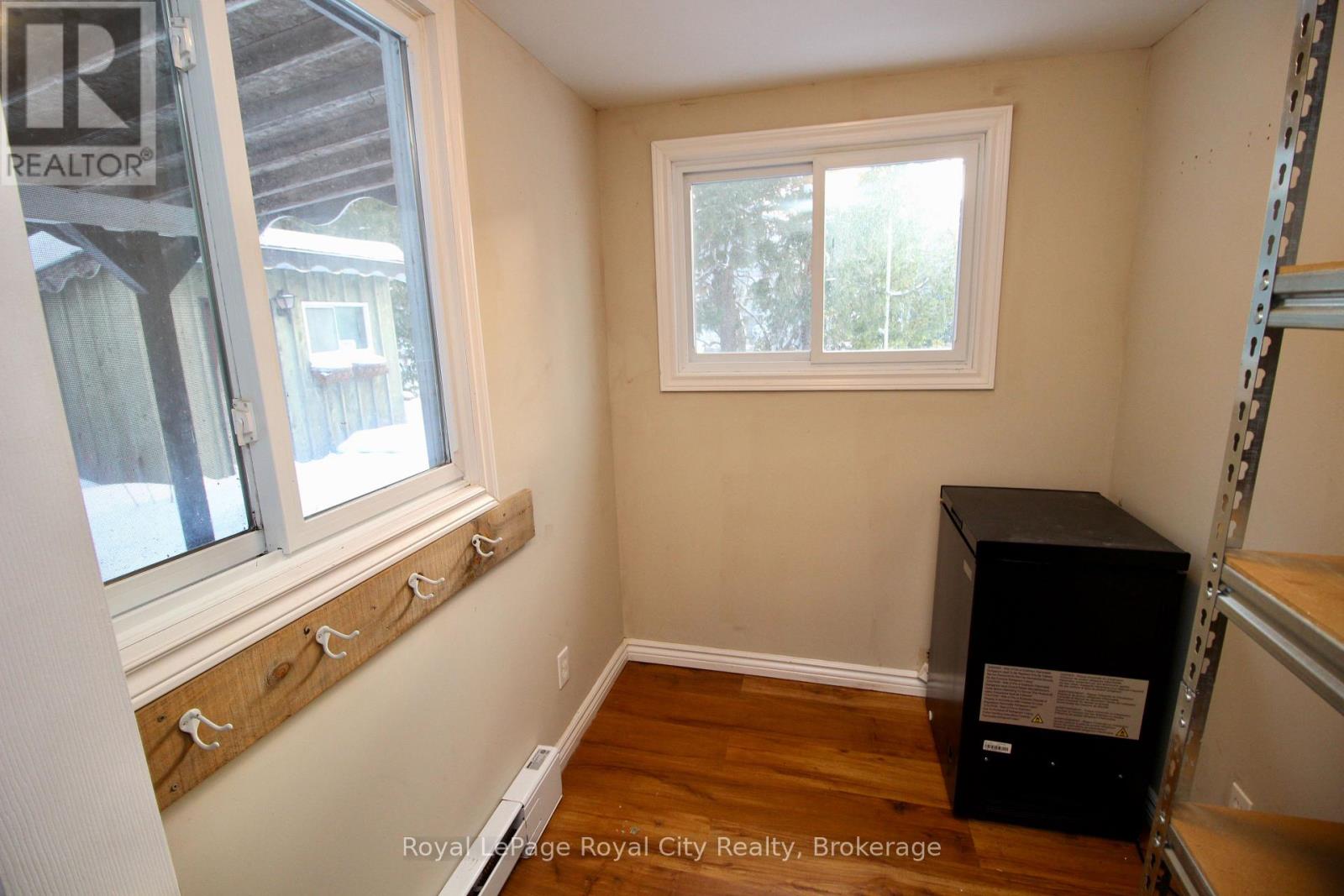 28 Harpur Drive, Northern Bruce Peninsula, Ontario N0H 2R0 - Photo 22 - X12615240