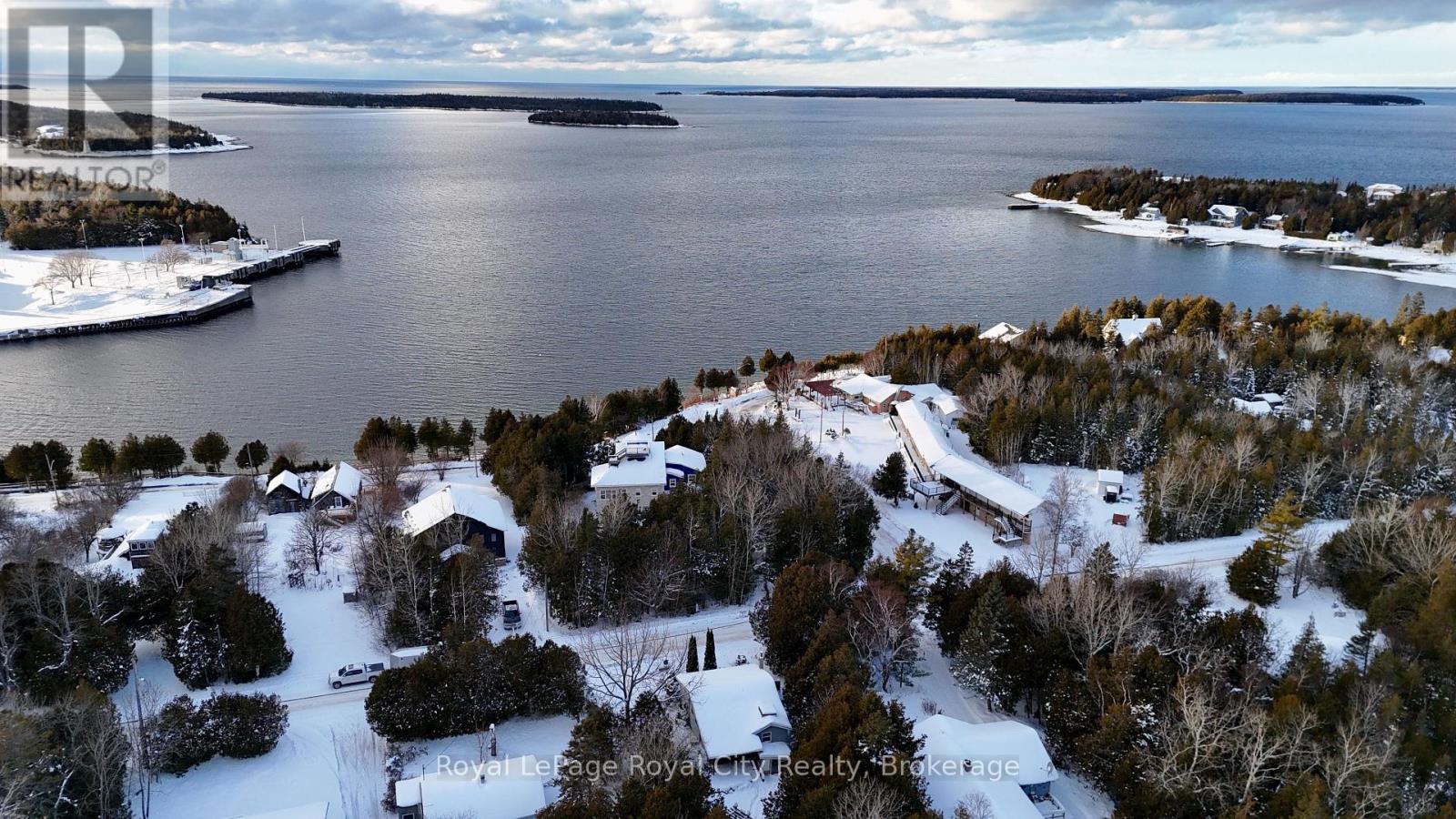 28 Harpur Drive, Northern Bruce Peninsula, Ontario N0H 2R0 - Photo 3 - X12615240