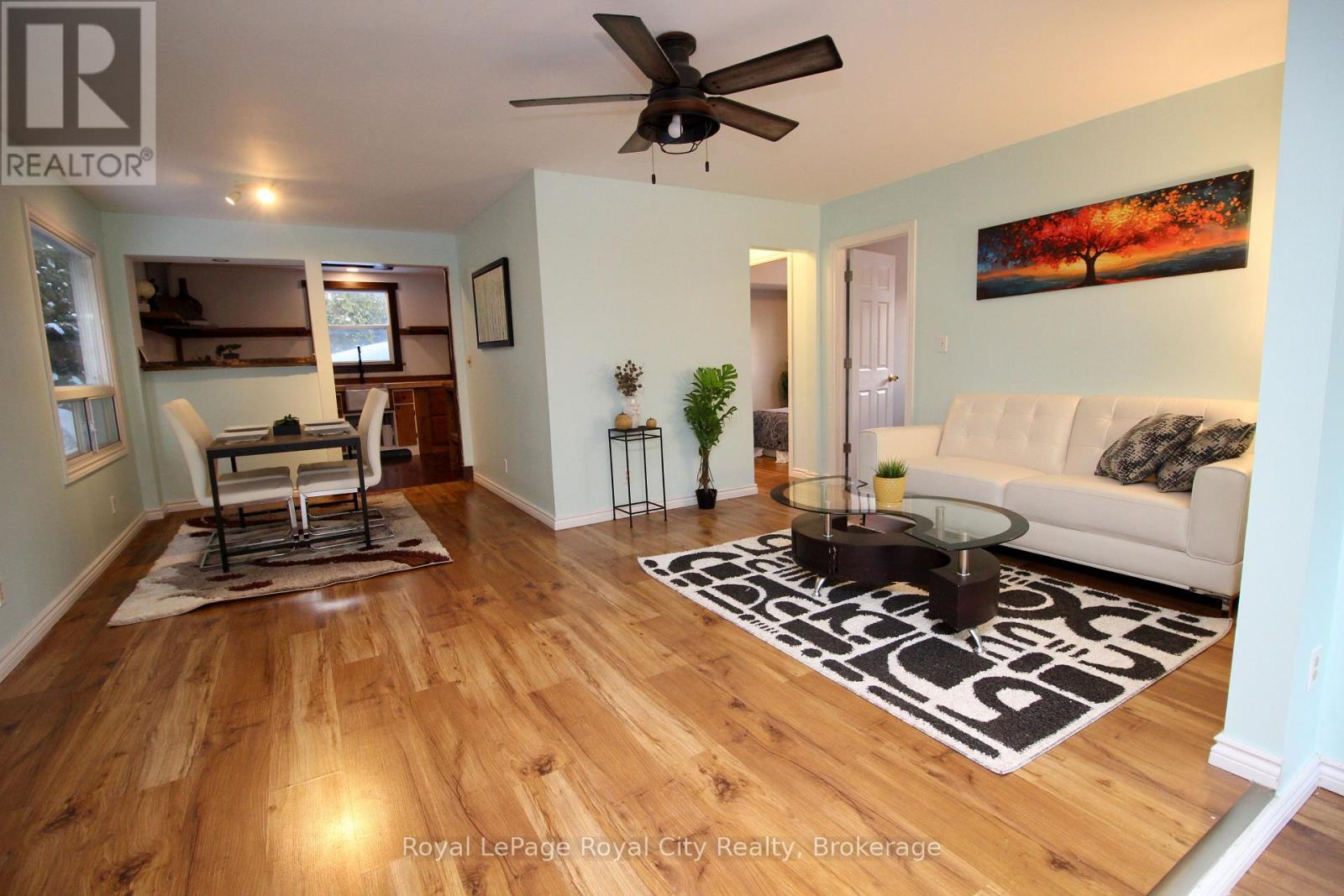 28 Harpur Drive, Northern Bruce Peninsula, Ontario N0H 2R0 - Photo 8 - X12615240