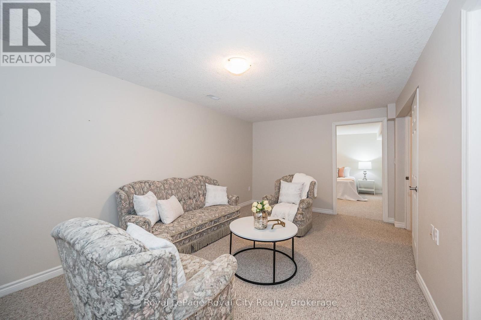 24 Beechlawn Boulevard, Guelph, Ontario N1G 4X7 - Photo 34 - X12615334