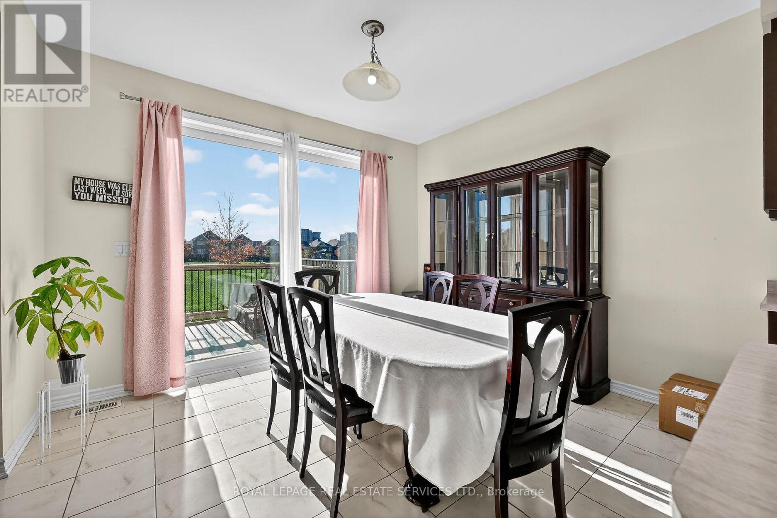 32 Celano Drive, Hamilton, Ontario  L8B 1V3 - Photo 8 - X12615130