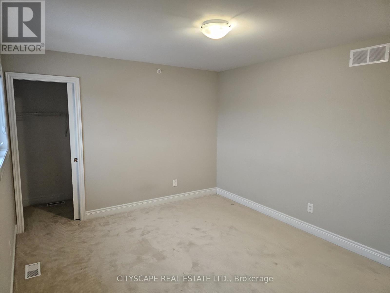 31 Corbin Street, St. Catharines, Ontario  L2P 0E8 - Photo 17 - X12615136