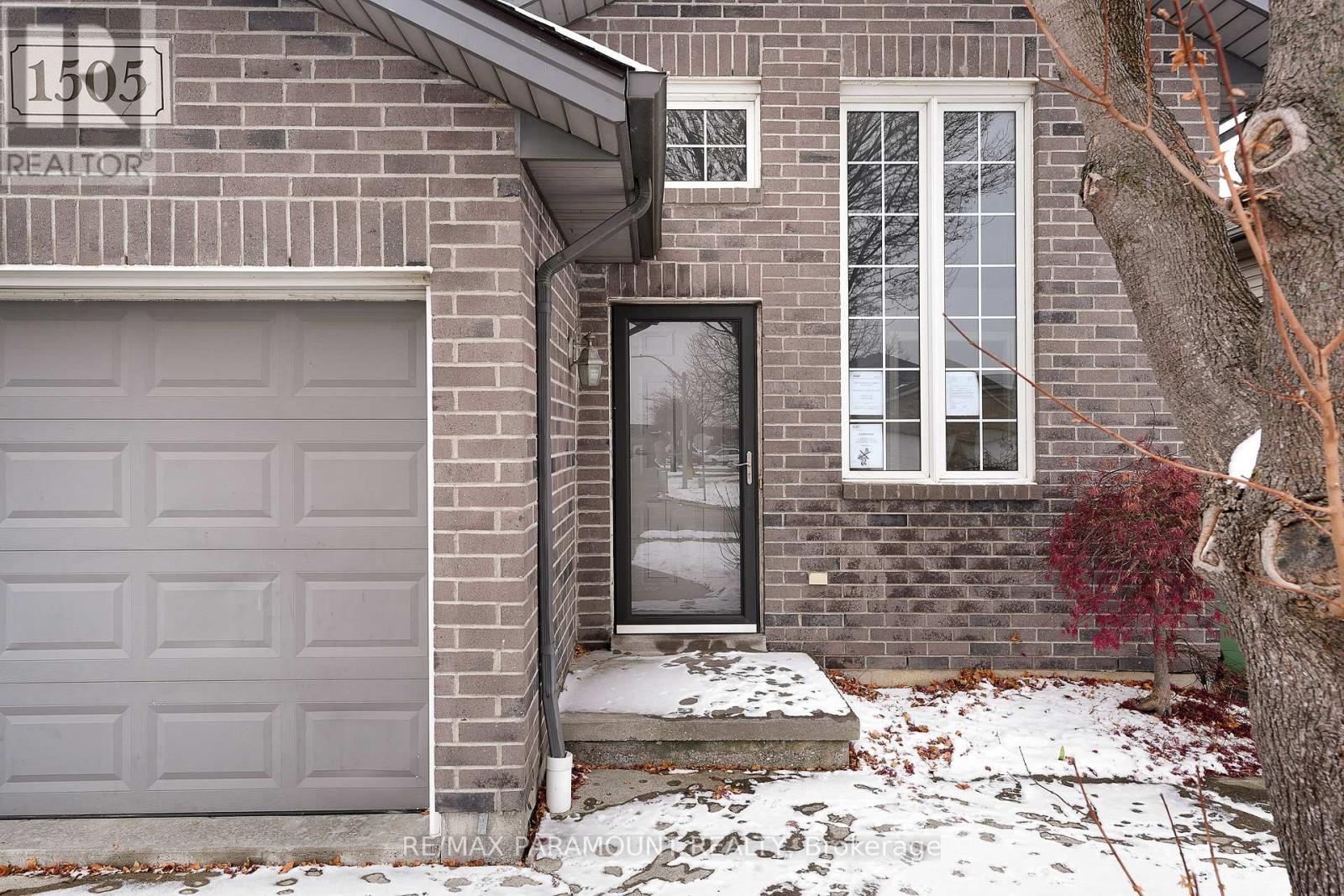 1505 Highnoon Drive, Windsor, Ontario  N9G 3B6 - Photo 3 - X12615148