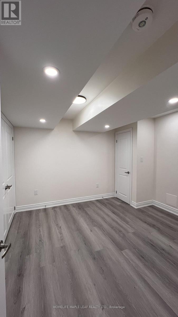 114 Rea Drive, Centre Wellington, Ontario N1M 0J8 - Photo 25 - X12615166