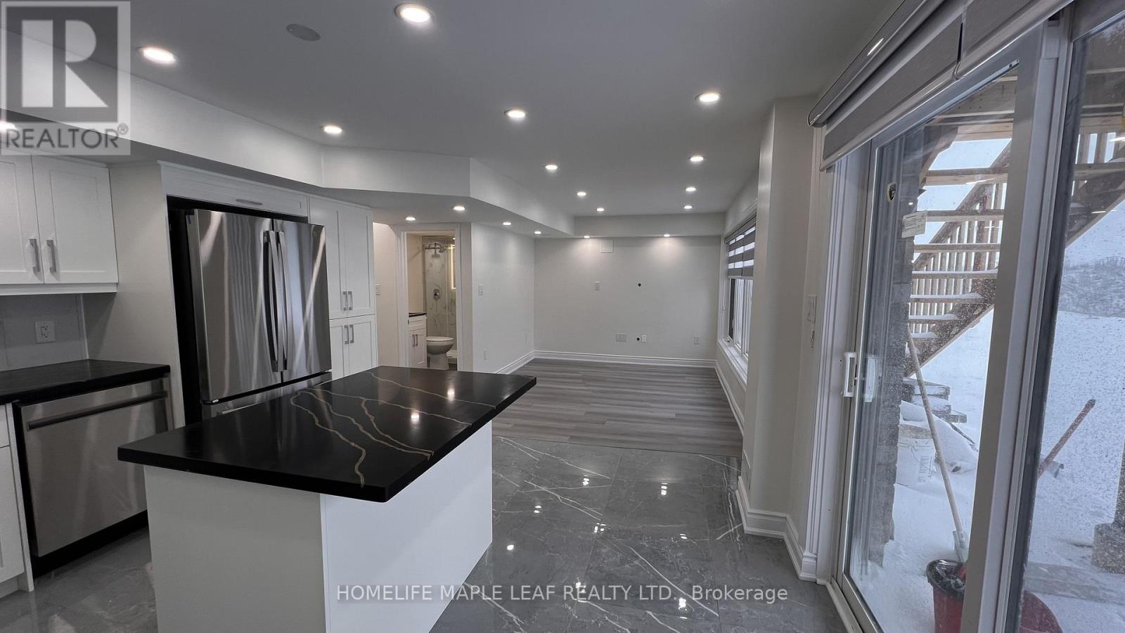 114 Rea Drive, Centre Wellington, Ontario N1M 0J8 - Photo 3 - X12615166