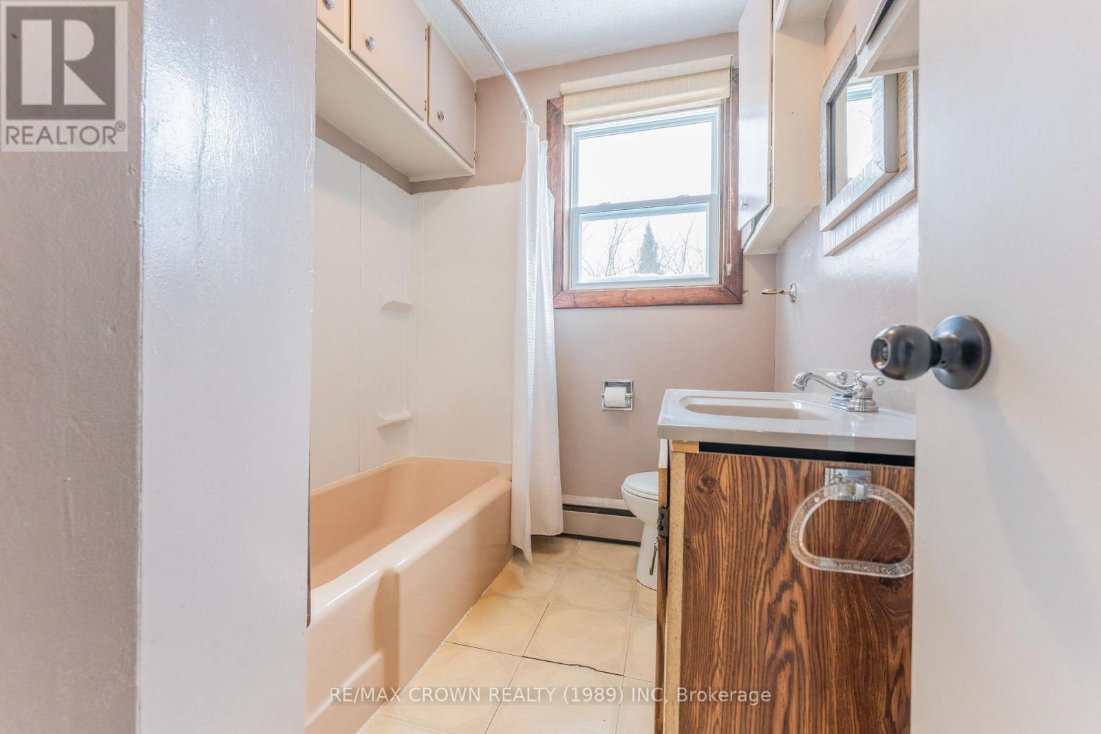 102 First Street, Smooth Rock Falls (Srf), Ontario  P0L 2B0 - Photo 17 - T12615320