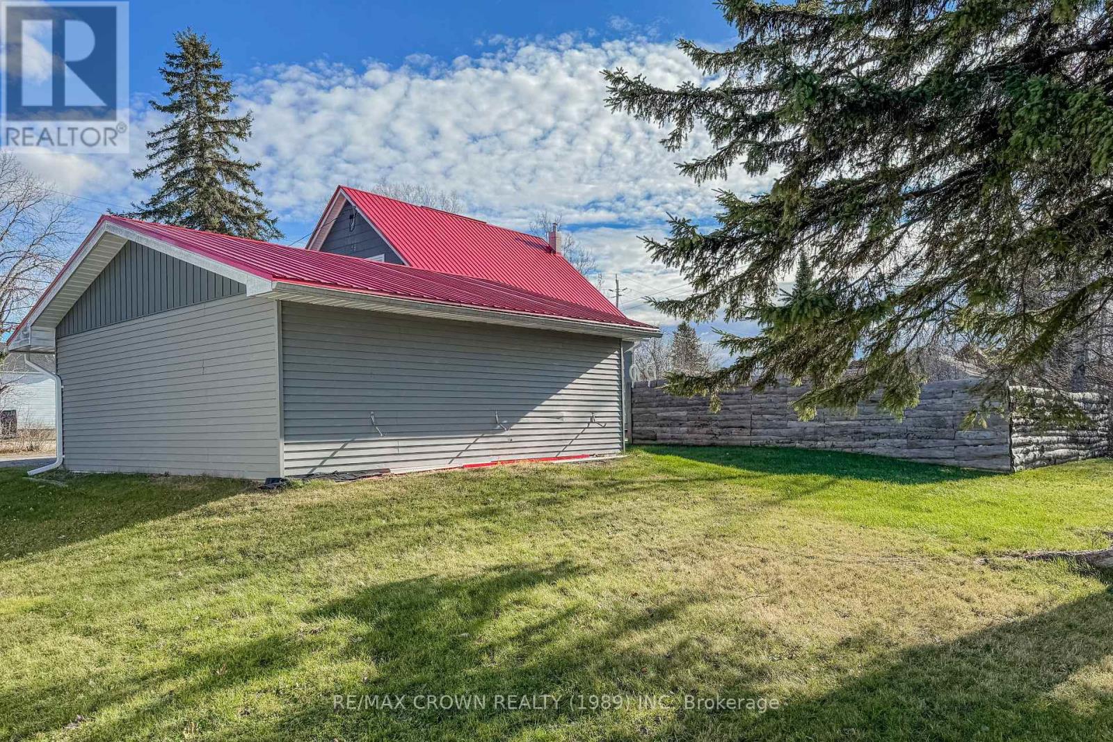 102 First Street, Smooth Rock Falls (Srf), Ontario  P0L 2B0 - Photo 41 - T12615320