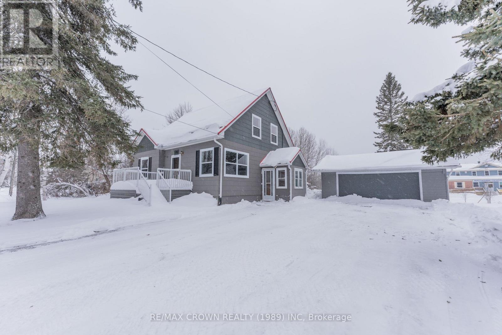 102 First Street, Smooth Rock Falls (Srf), Ontario  P0L 2B0 - Photo 5 - T12615320