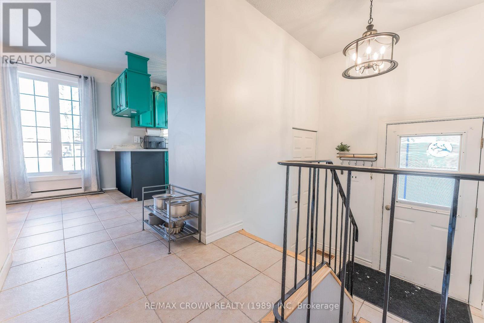 17 Champlain Crescent, Kapuskasing, Ontario  P5N 3A8 - Photo 2 - T12615350