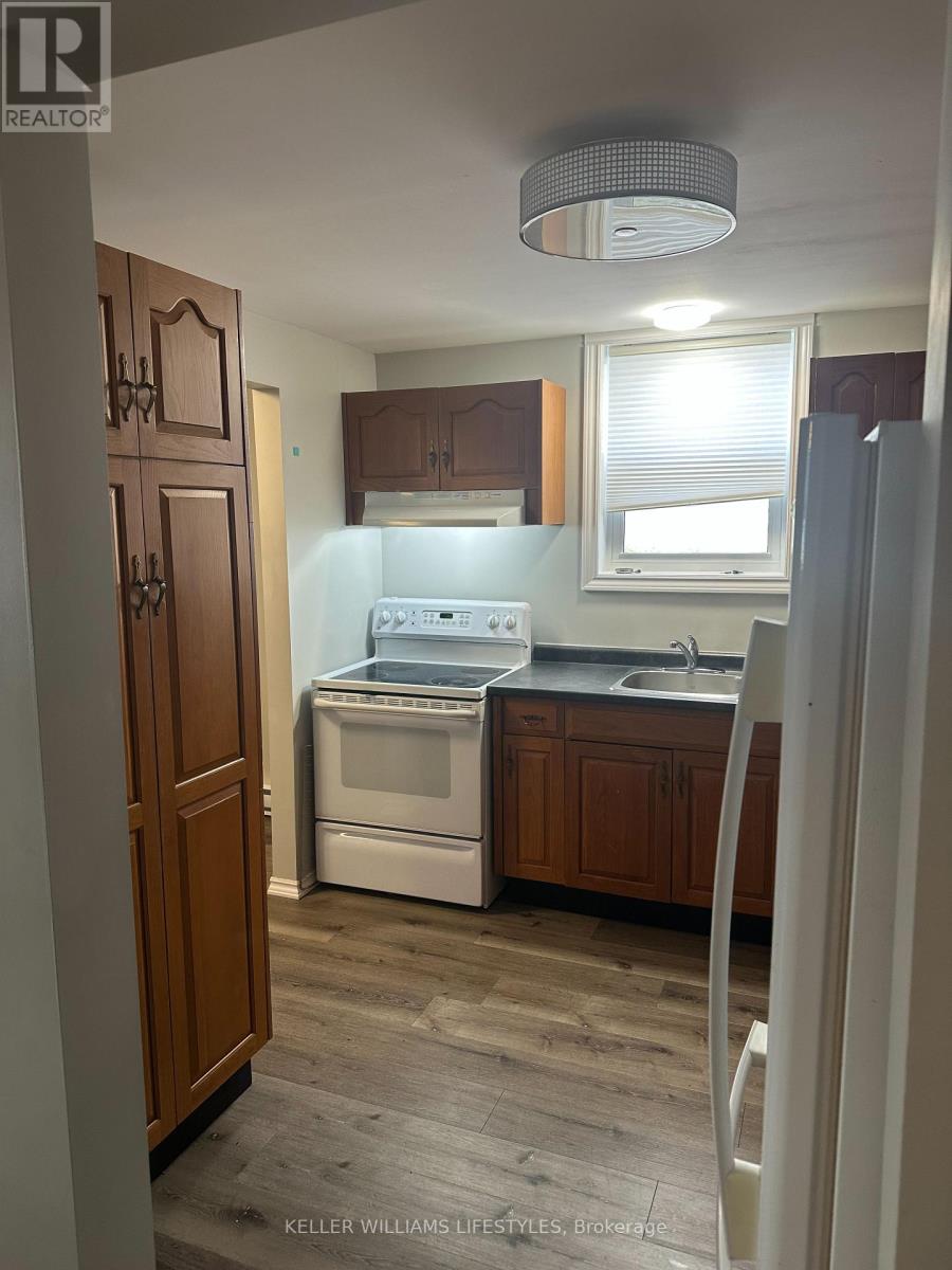 13 Inverness Street, Stratford, Ontario  N5A 1G1 - Photo 4 - X12615242