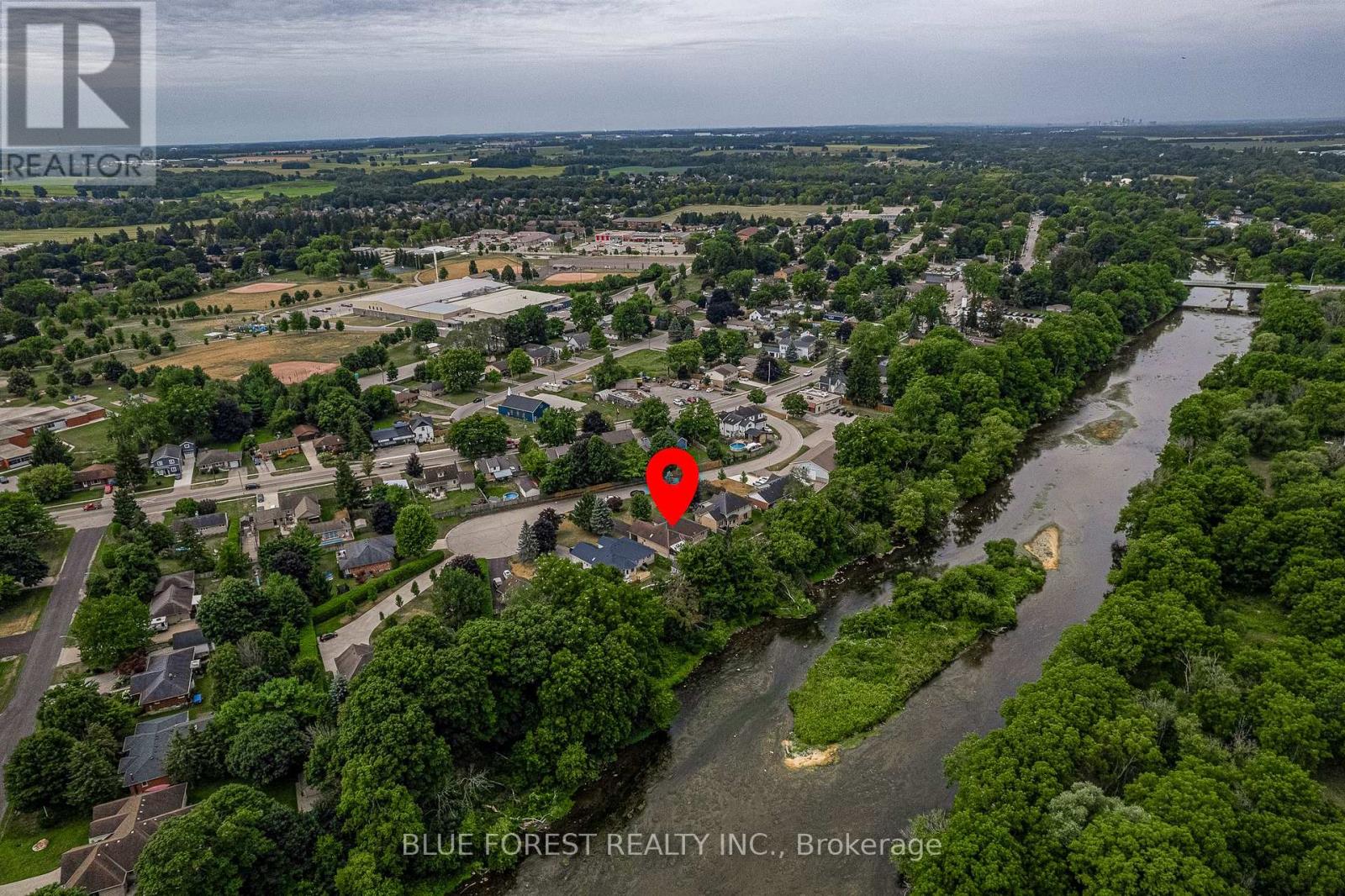 15 Calvert Place, Thames Centre, Ontario  N0L 1G3 - Photo 38 - X12615286