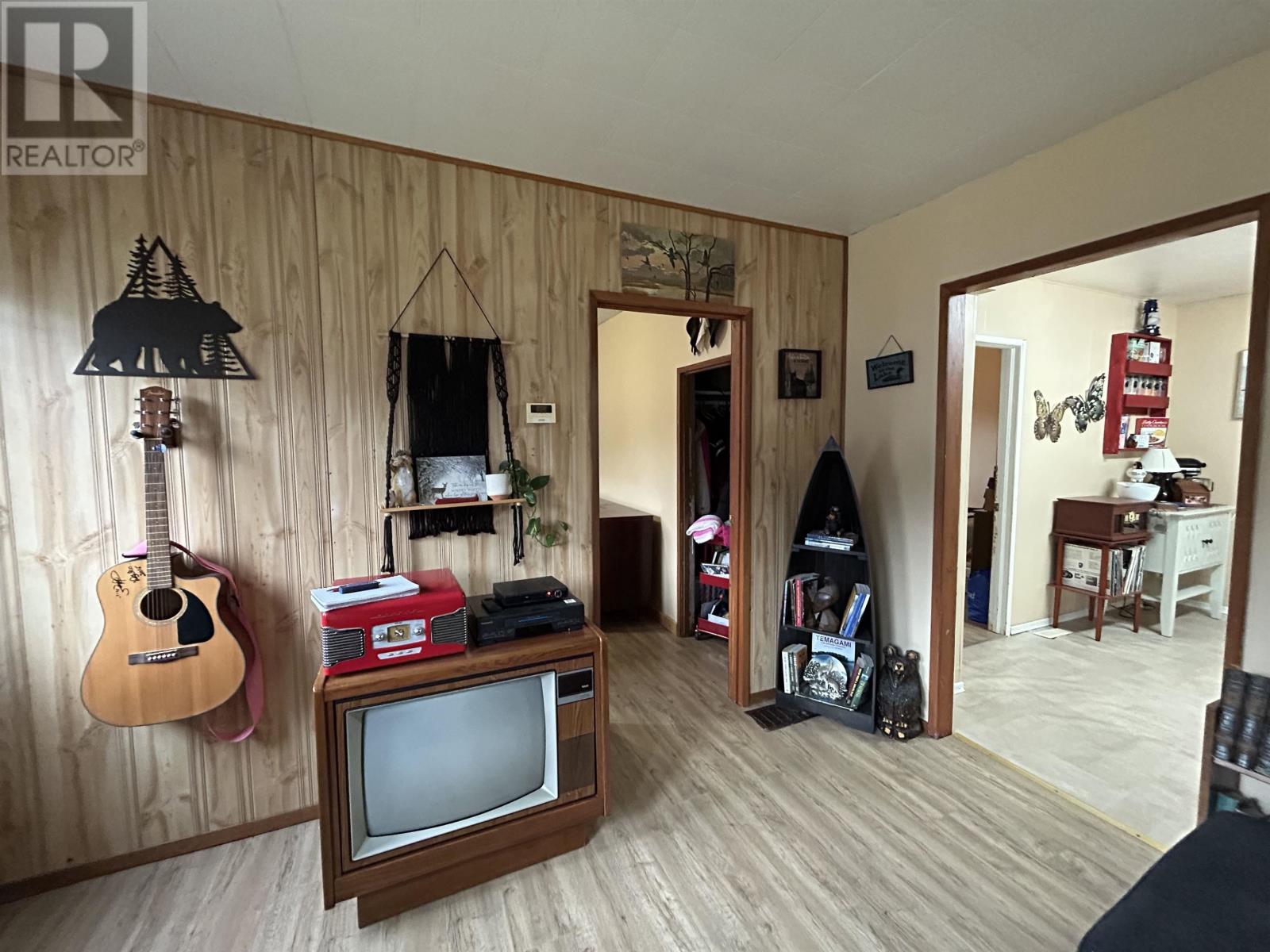 209 Fotheringham Ave, Atikokan, Ontario  P0T 1C0 - Photo 3 - TB253635