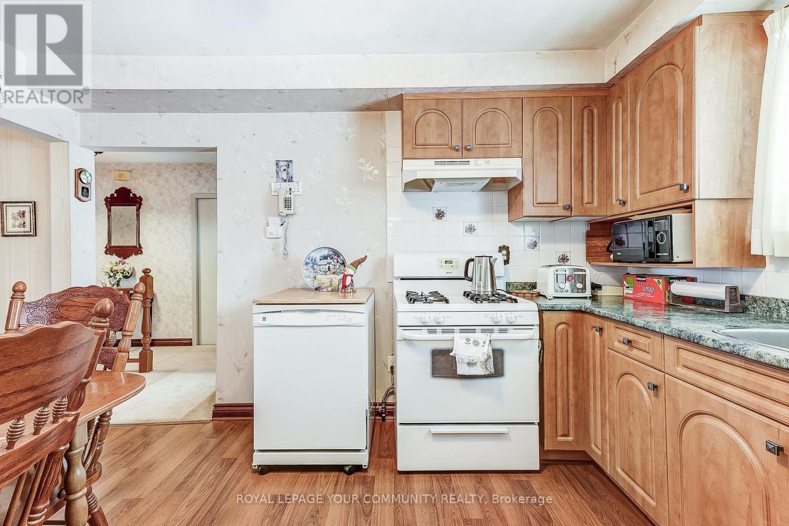 7 Ivy Green Crescent, Toronto, Ontario  M1G 2Z2 - Photo 5 - E12614058